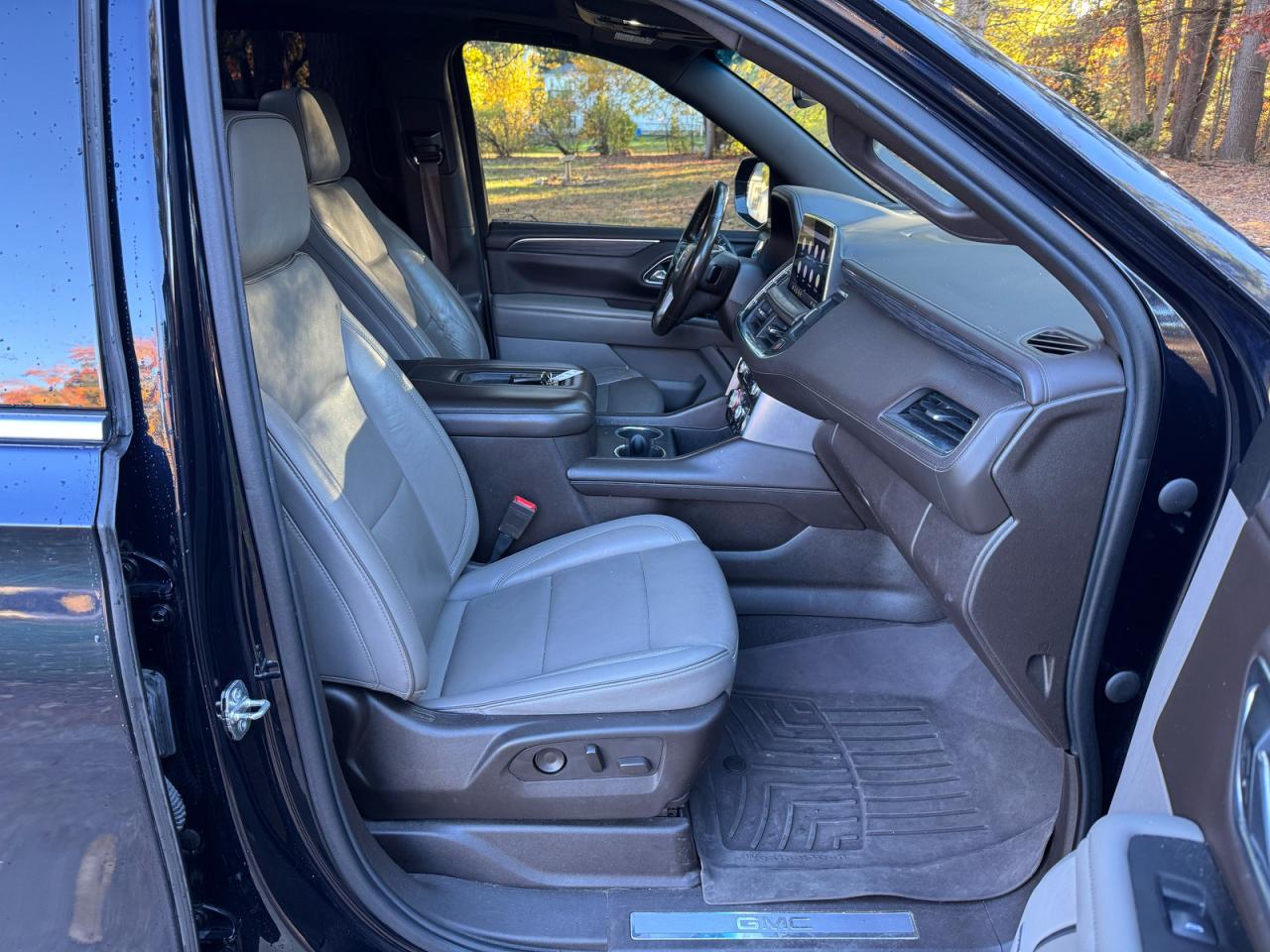 2021 Gmc Yukon Xl K1500 Slt Синий vin: 1GKS2GKD1MR310983