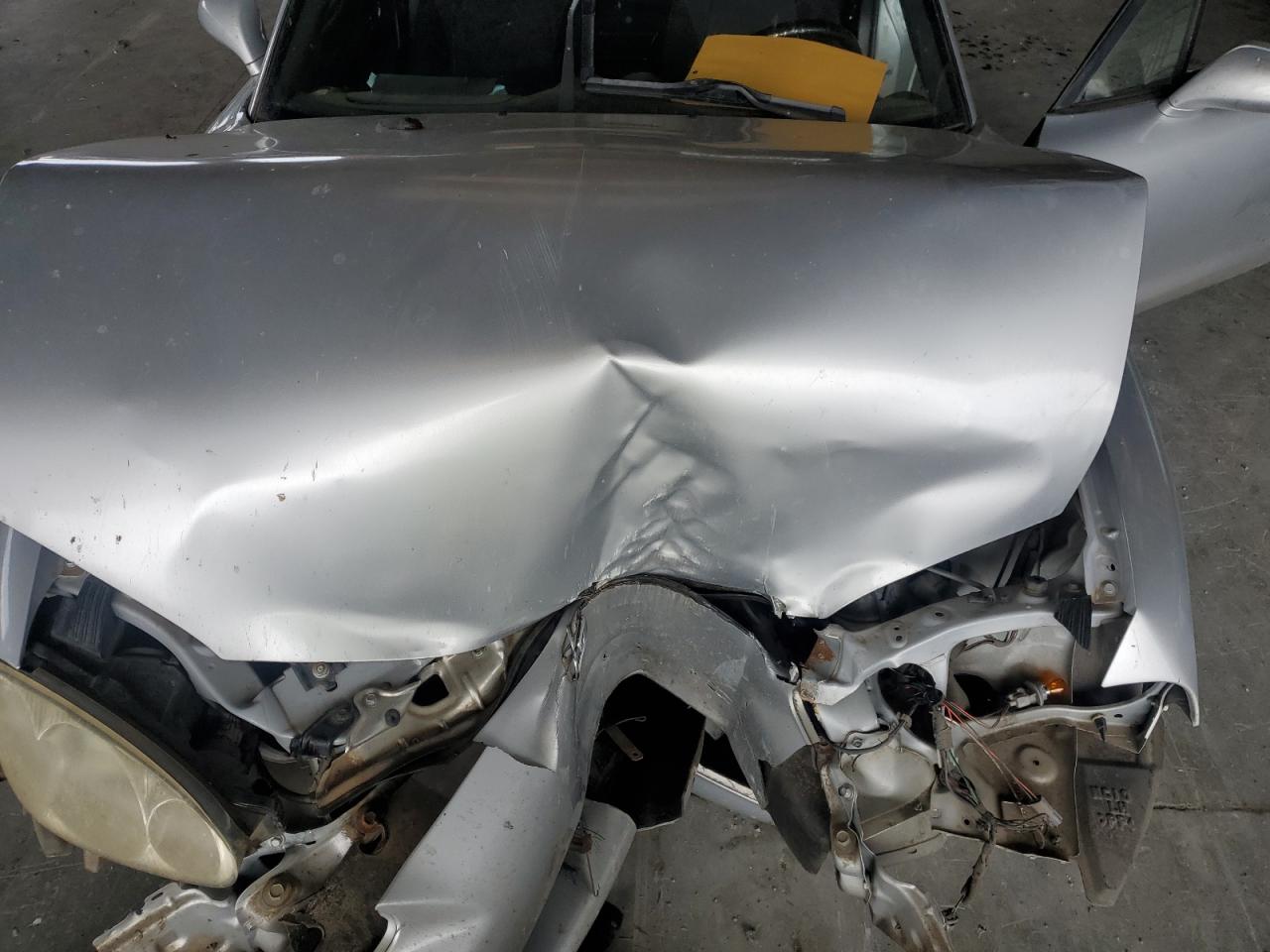 2005 Mazda Mx-5 Miata Base Silver vin: JM1NB353750413044