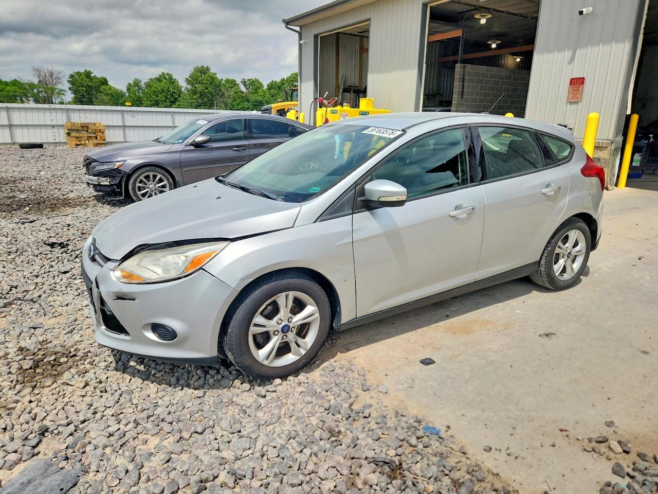 2013 Ford Focus Se Silver vin: 1FADP3K27DL264002