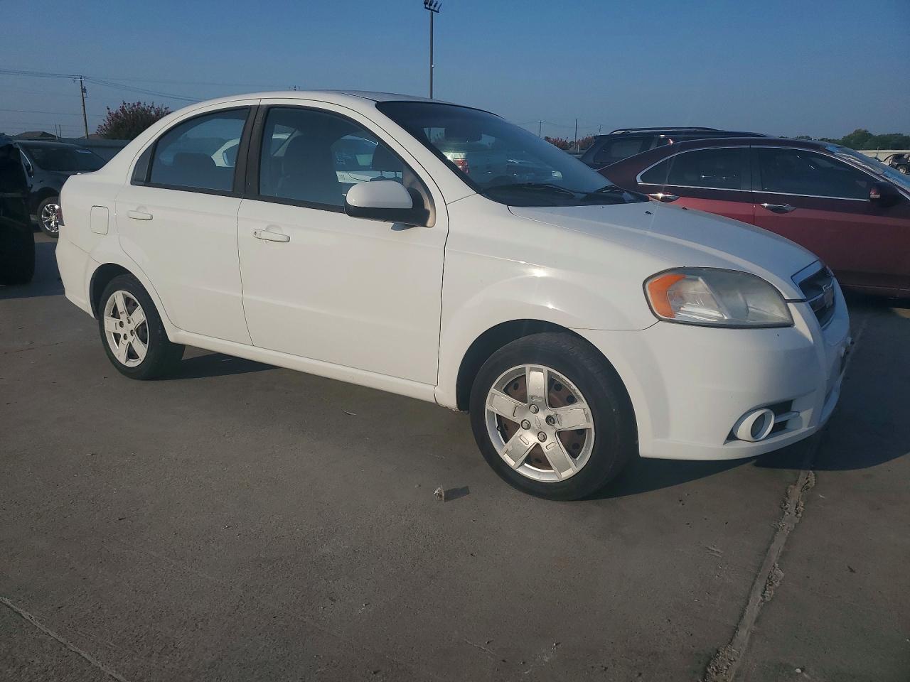 2011 Chevrolet Aveo Lt White vin: KL1TG5DE6BB176660