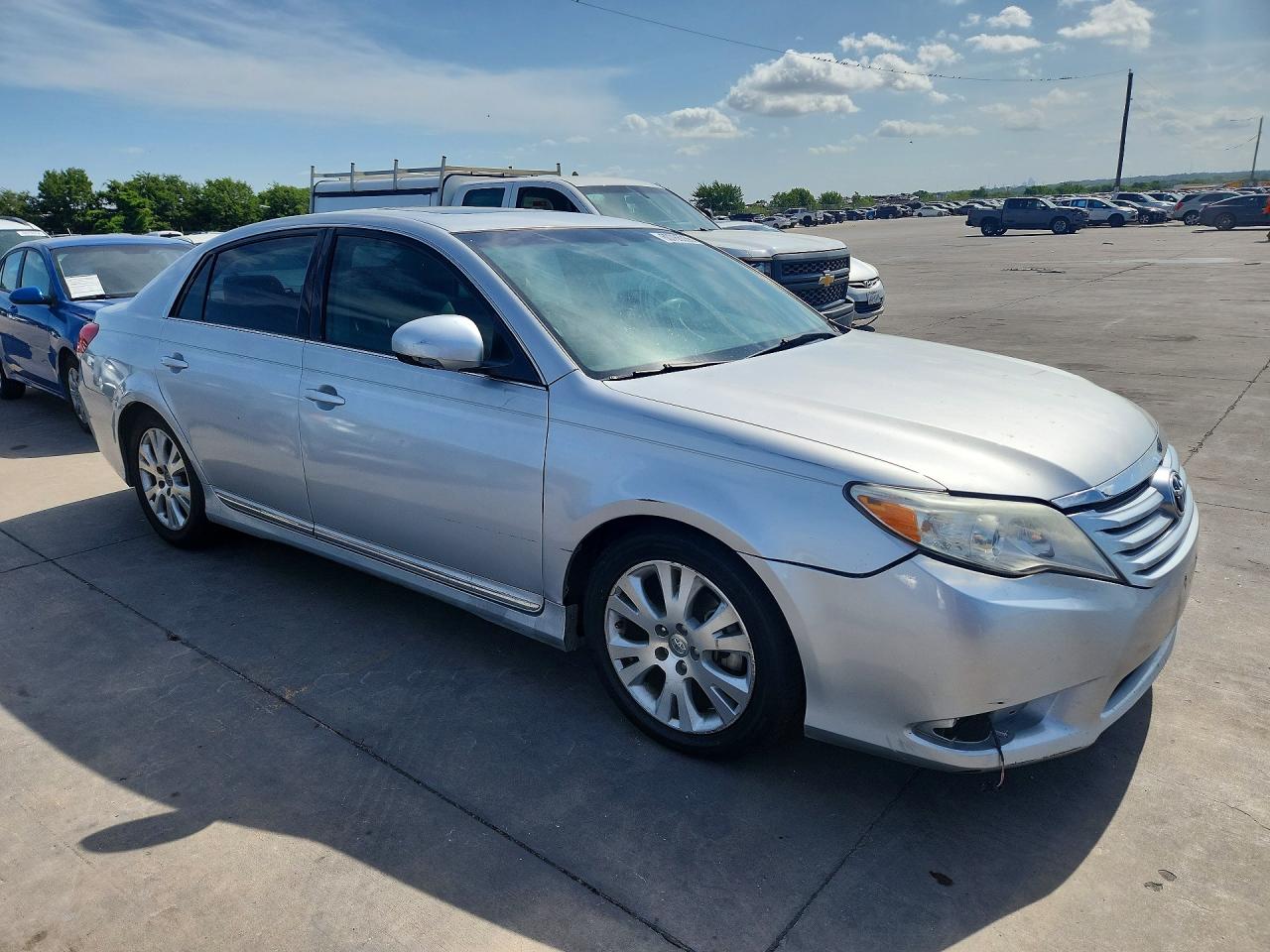 2011 Toyota Avalon Base Silver vin: 4T1BK3DBXBU409775