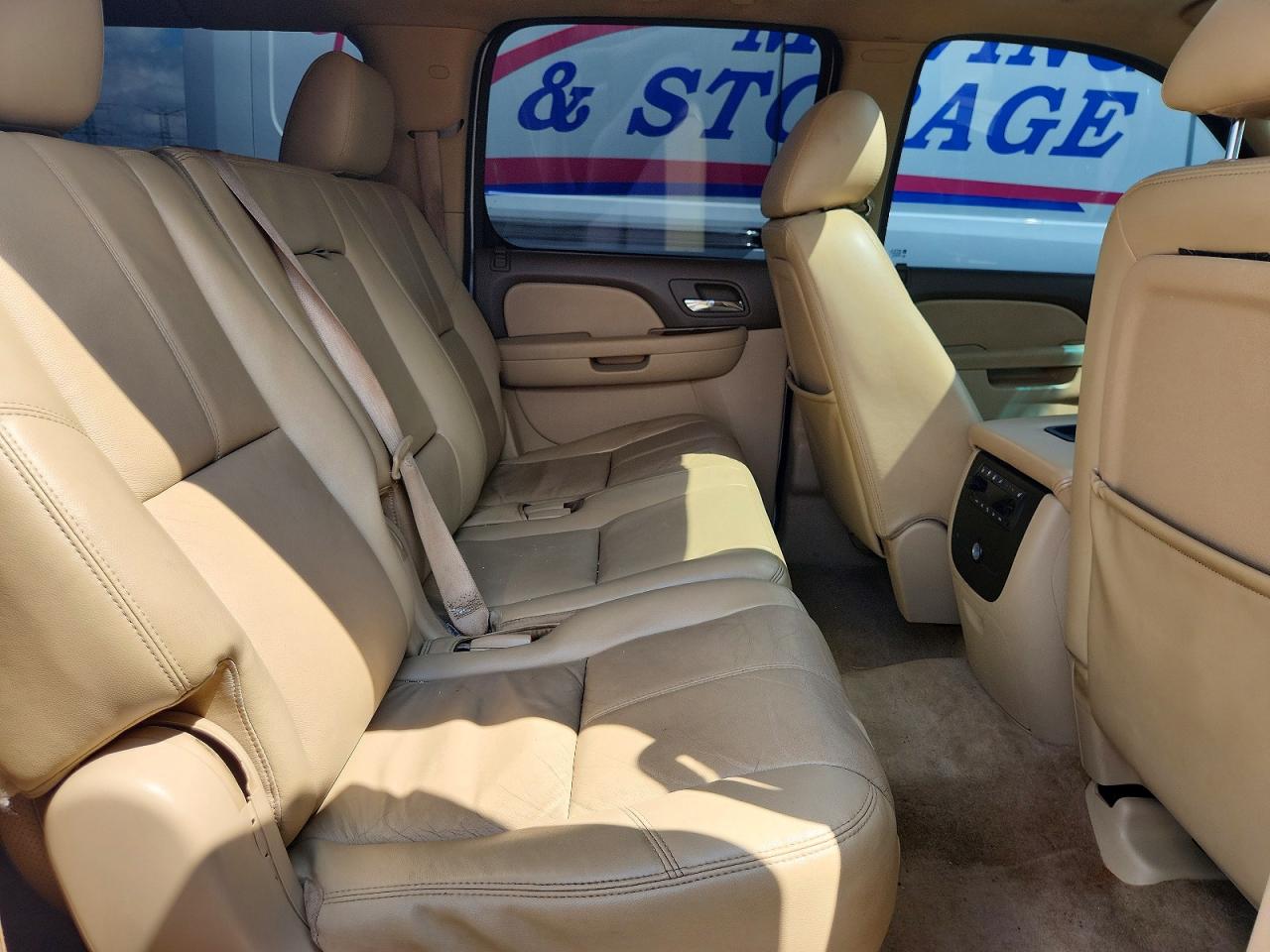 2011 Gmc Yukon Xl K1500 Slt Белый vin: 1GKS2KE30BR196638