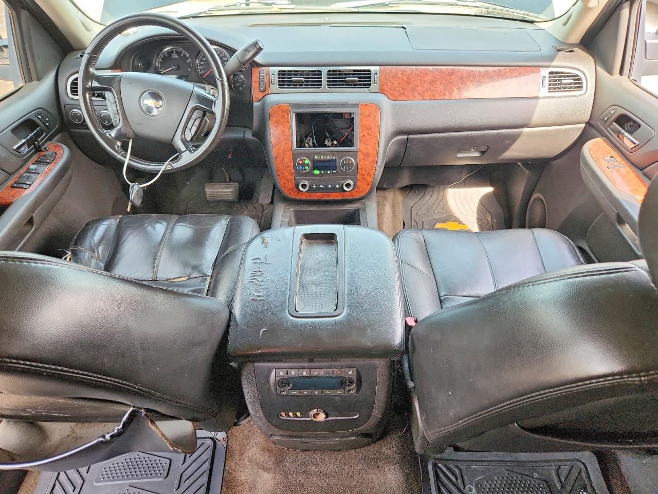 2007 Chevrolet Tahoe K1500 Black vin: 1GNFK13087J205518
