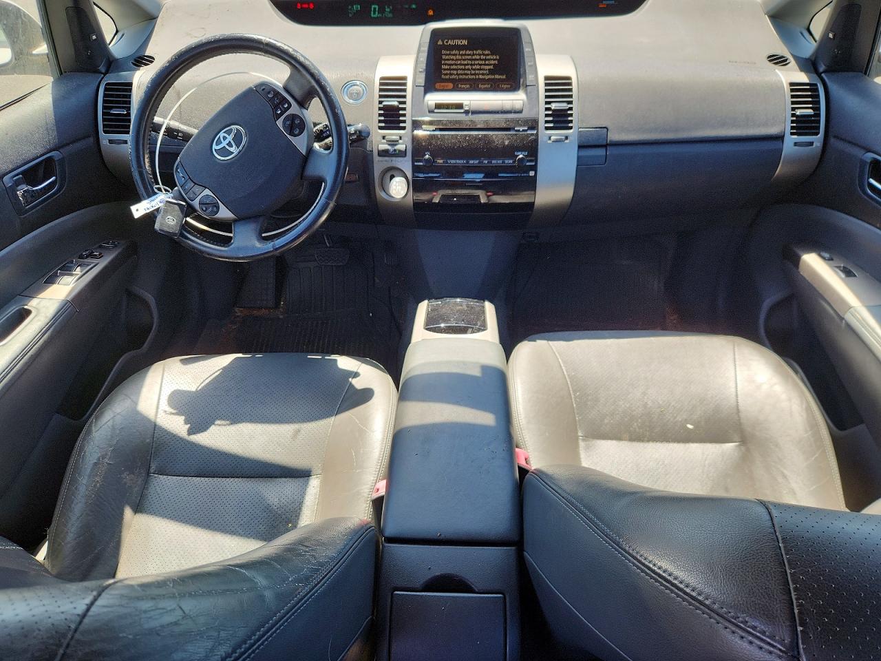 2006 Toyota Prius Base White vin: JTDKB20UX63144745