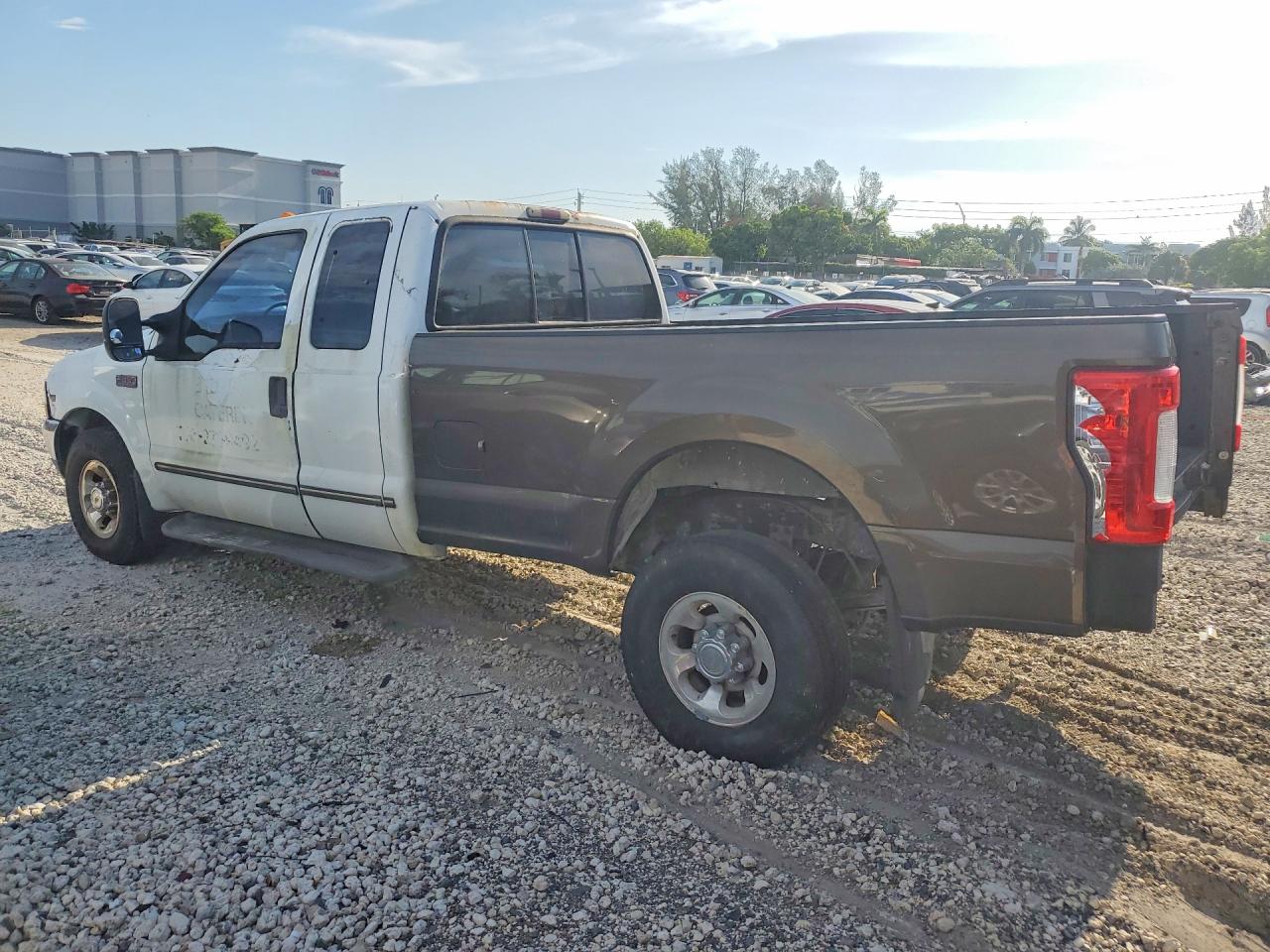 1999 Ford F350 Srw Super Duty White vin: 1FTSX30S2XEA55604