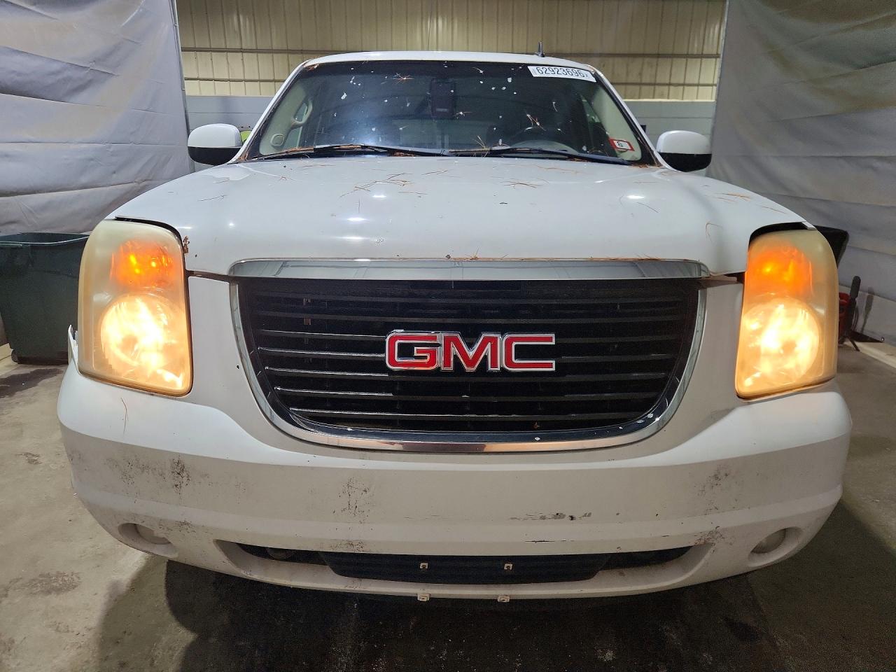 2007 Gmc Yukon White vin: 1GKFK13077J112342