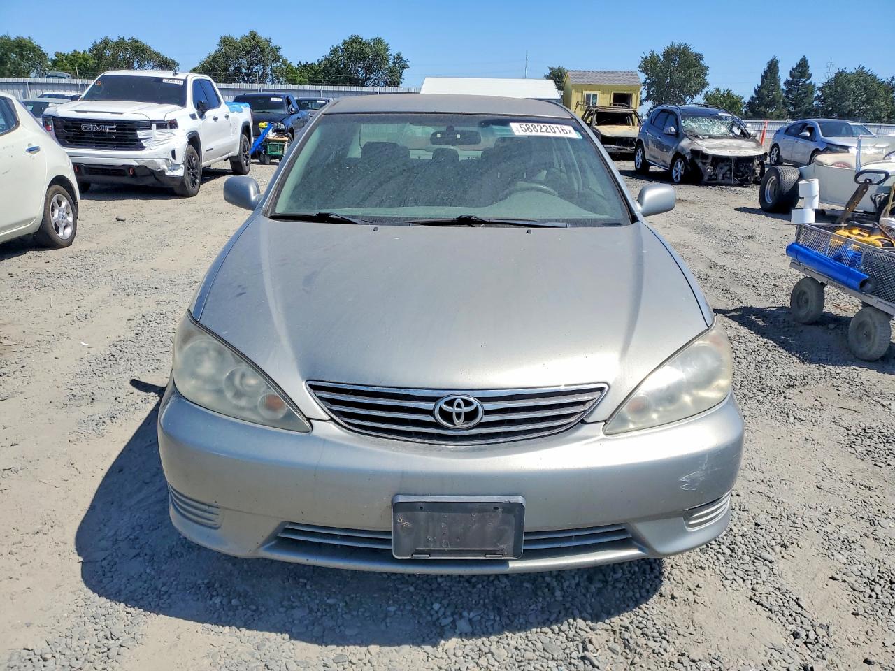 2005 Toyota Camry Le Silver vin: 4T1BE32K75U613321