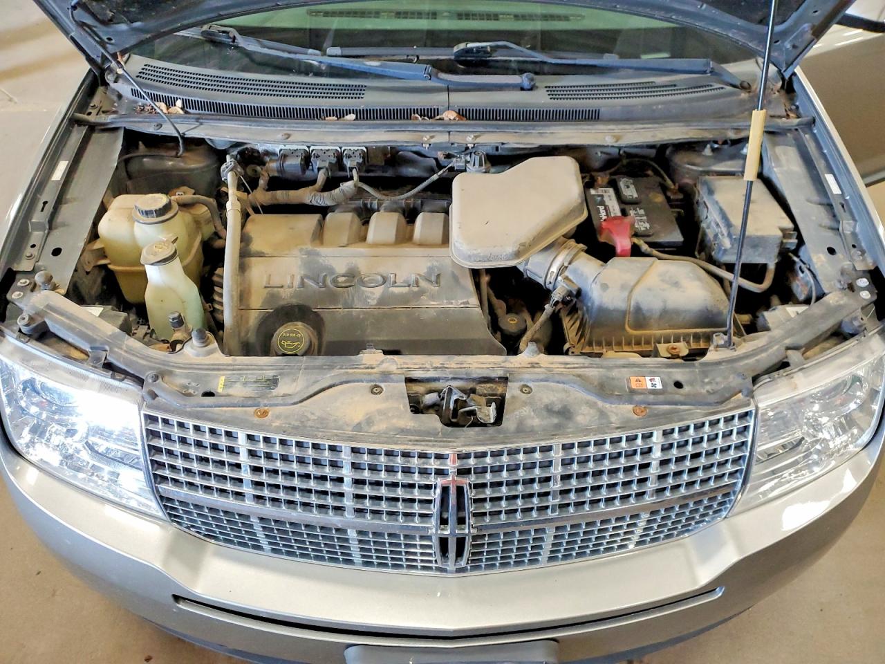 2008 Lincoln Mkx Gray vin: 2LMDU88C28BJ15907
