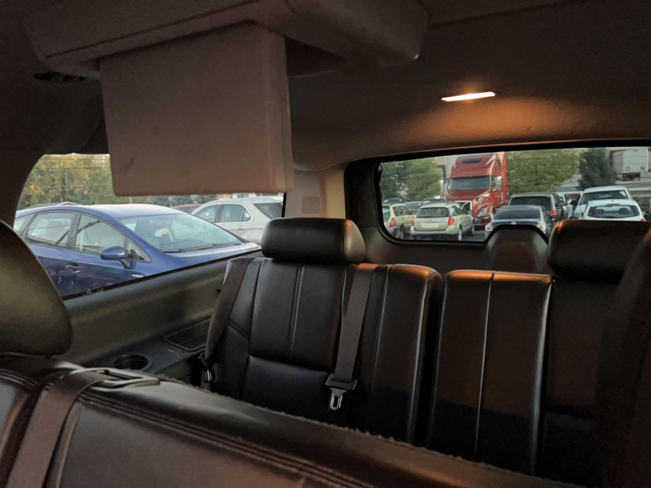 2012 Chevrolet Suburban K1500 Lt Черный vin: 1GNSKJE78CR123521