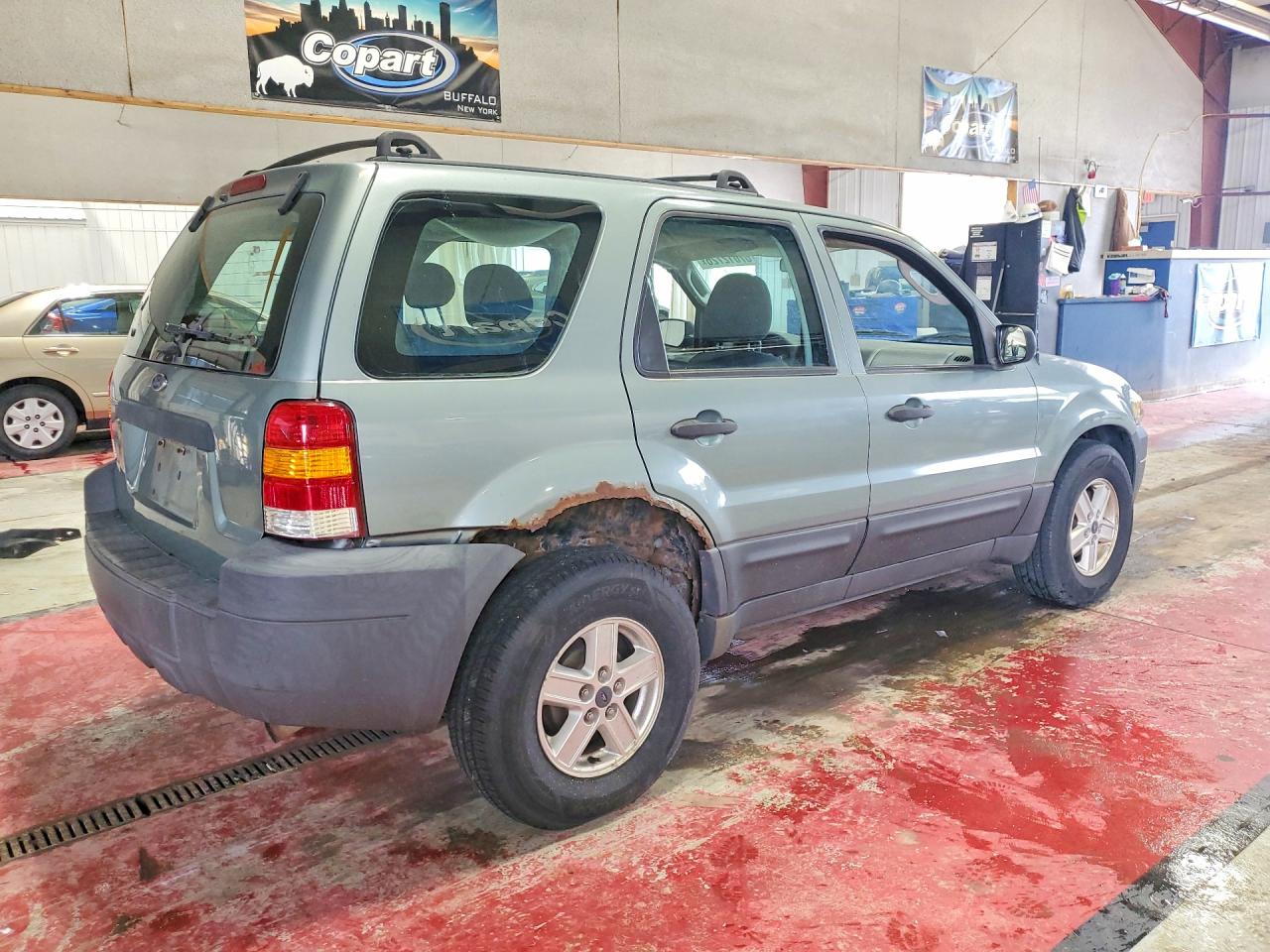 2005 Ford Escape Xls Green vin: 1FMYU92Z75KB52467