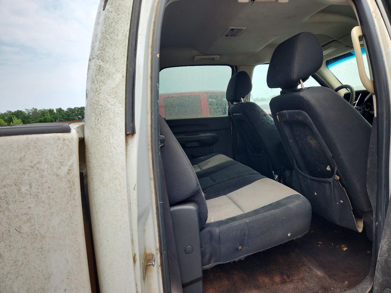 2008 Gmc Sierra C1500 White vin: 3GTEC13C18G100284