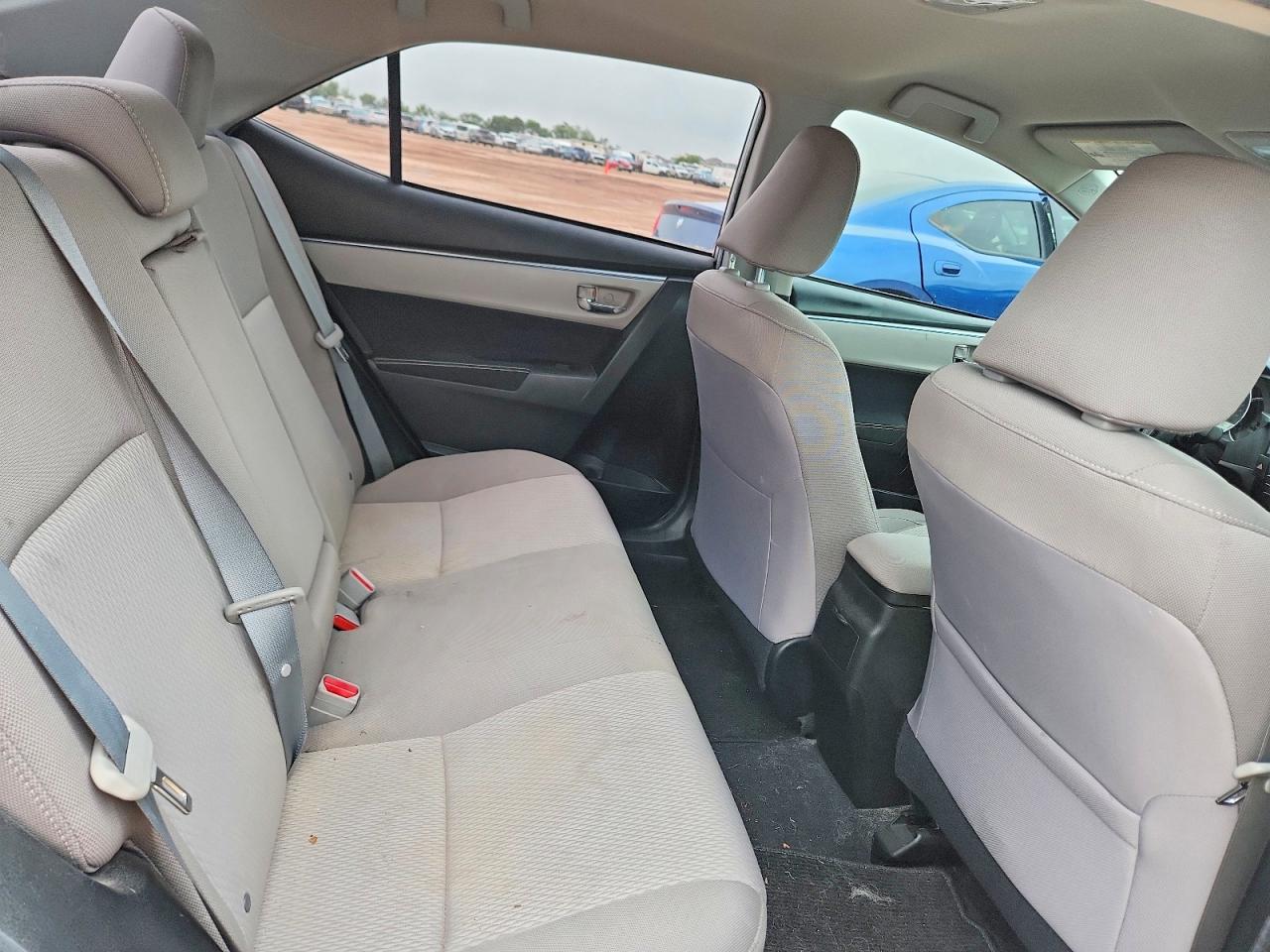 2015 Toyota Corolla Le Gray vin: 5YFBURHEXFP297505