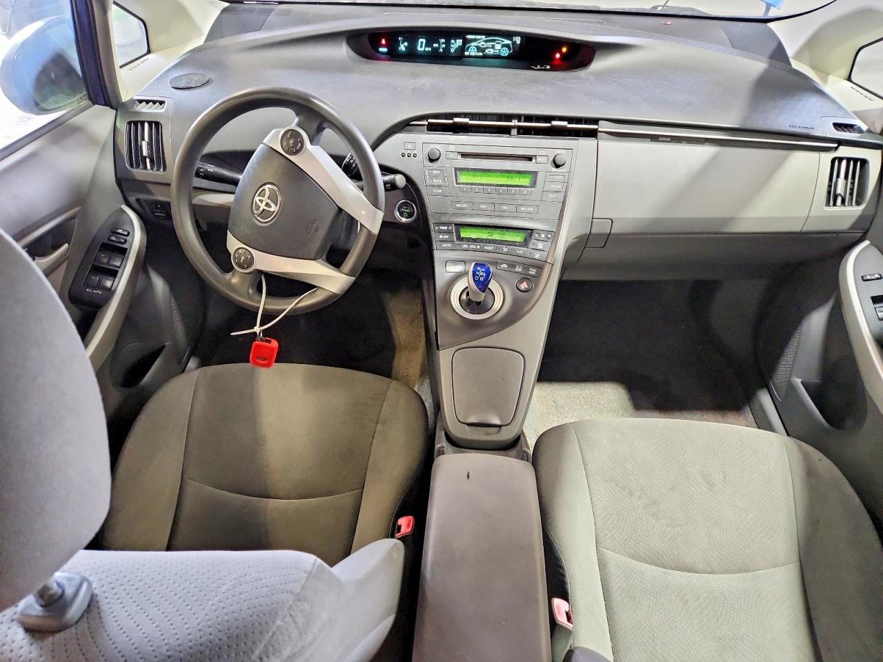 2011 Toyota Prius Two Blue vin: JTDKN3DU7B1418254