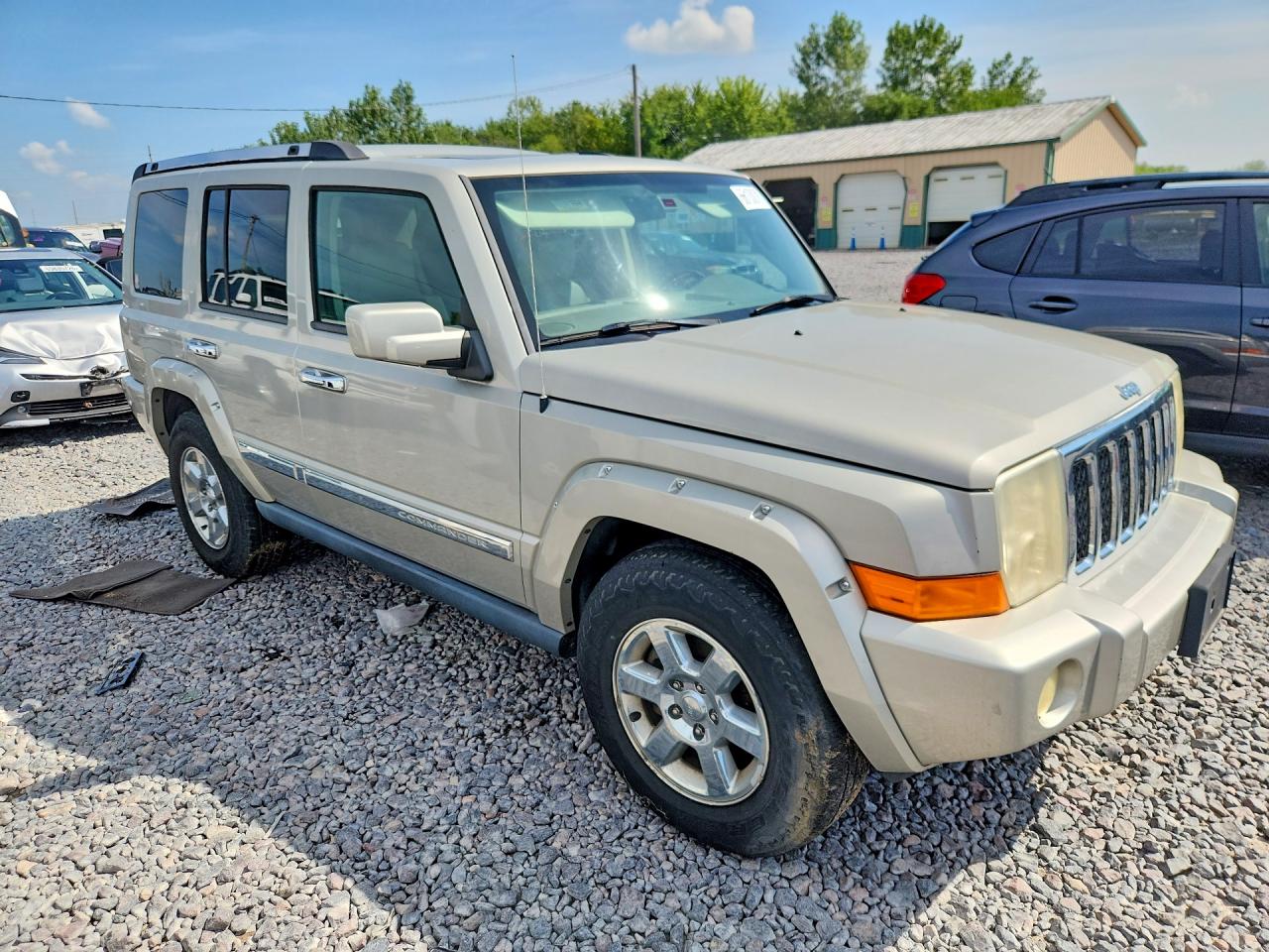 2008 Jeep Commander Overland Silver vin: 1J8HG68218C214960
