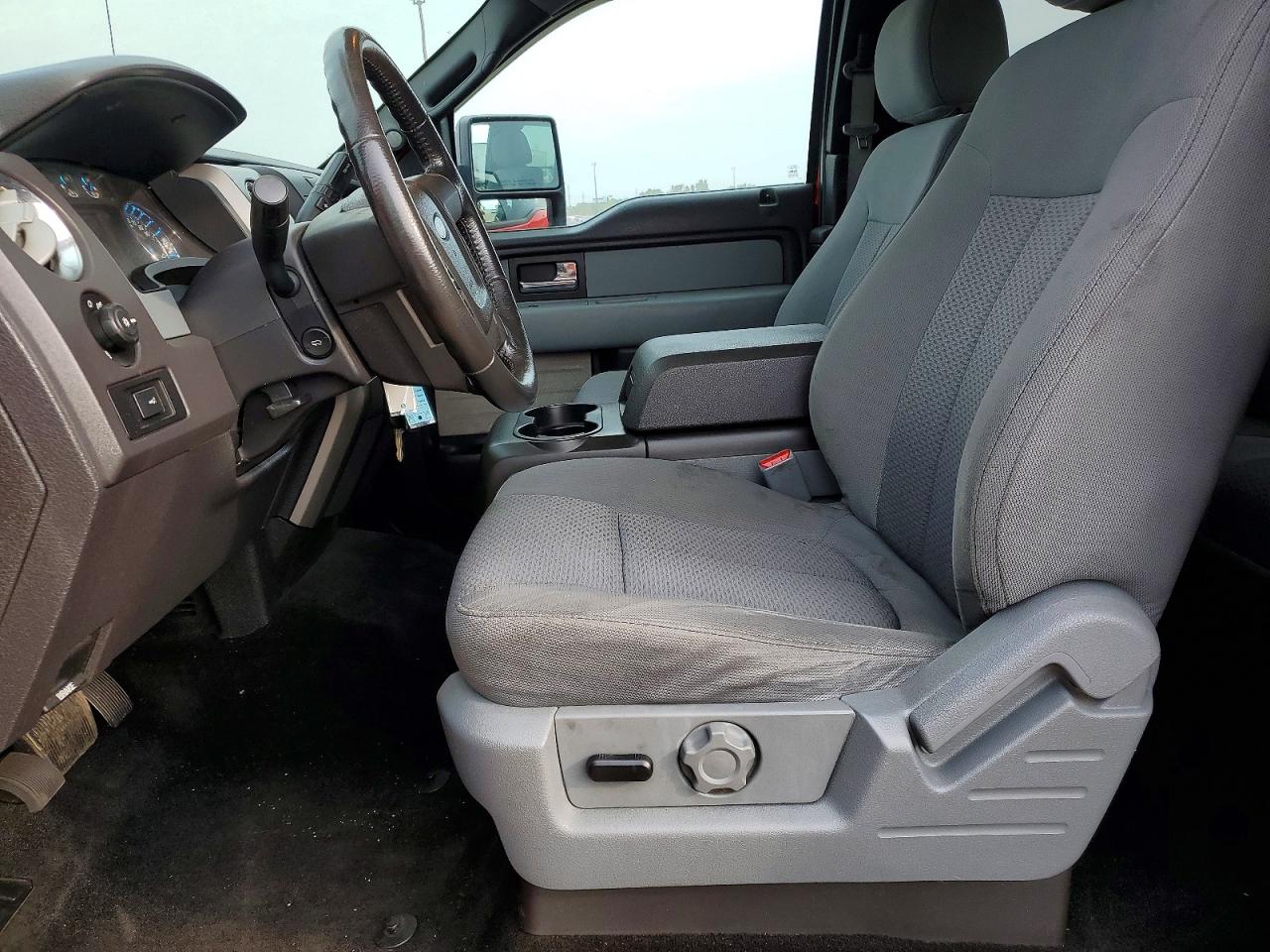 2013 Ford F150 Super Cab Red vin: 1FTFX1ET5DFA44853