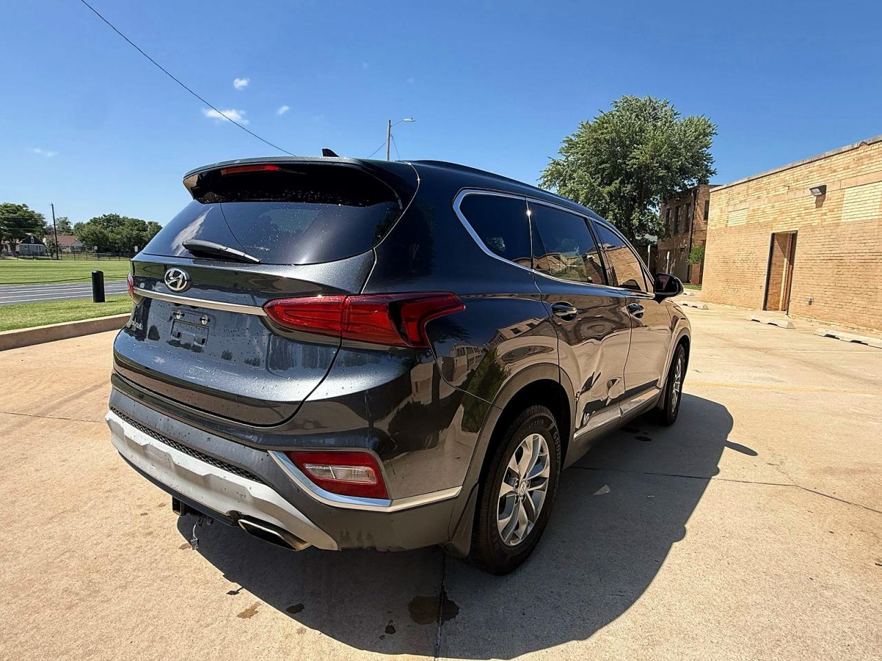 2020 Hyundai Santa Fe Sel Gray vin: 5NMS33AD4LH197293