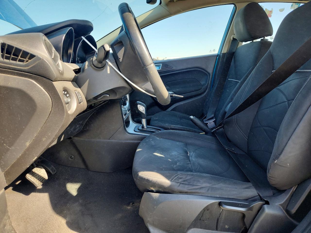 2014 Ford Fiesta Se Синий vin: 3FADP4BJ9EM111053