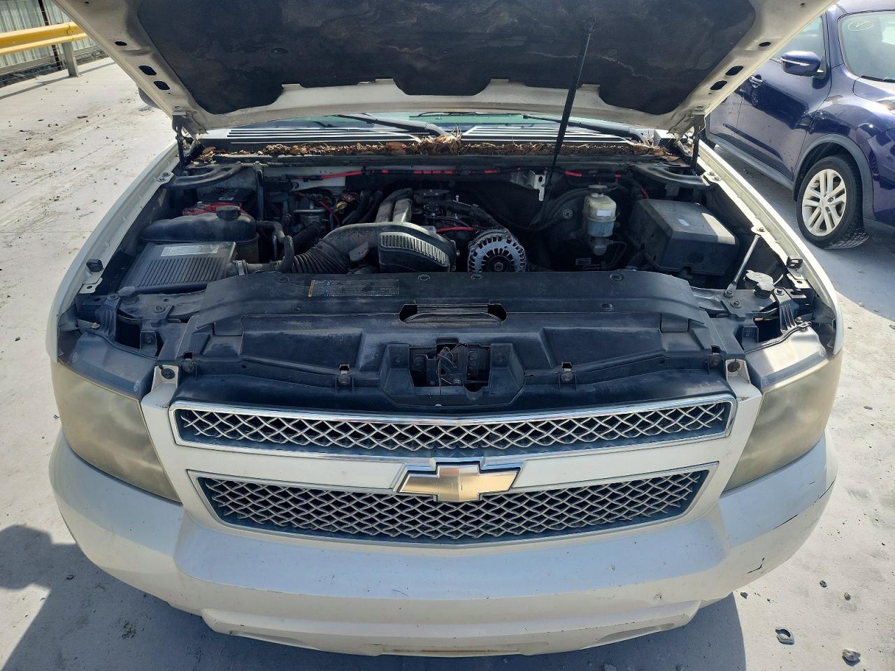 2008 Chevrolet Suburban C1500 Ls Cream vin: 1GNFC16098R187784