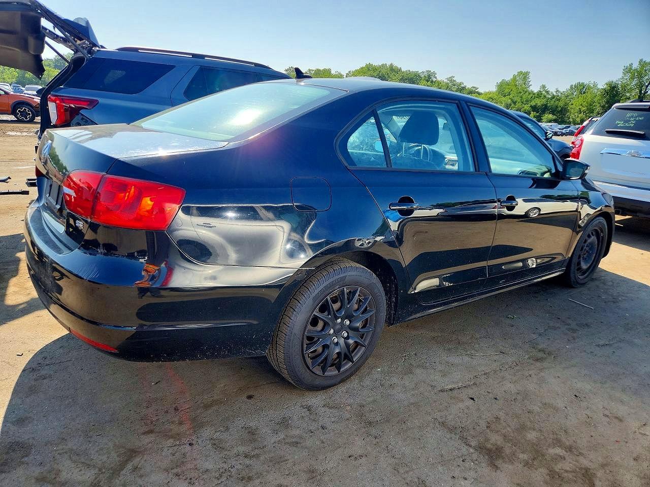 2014 Volkswagen Jetta Se Black vin: 3VWD17AJ6EM259074