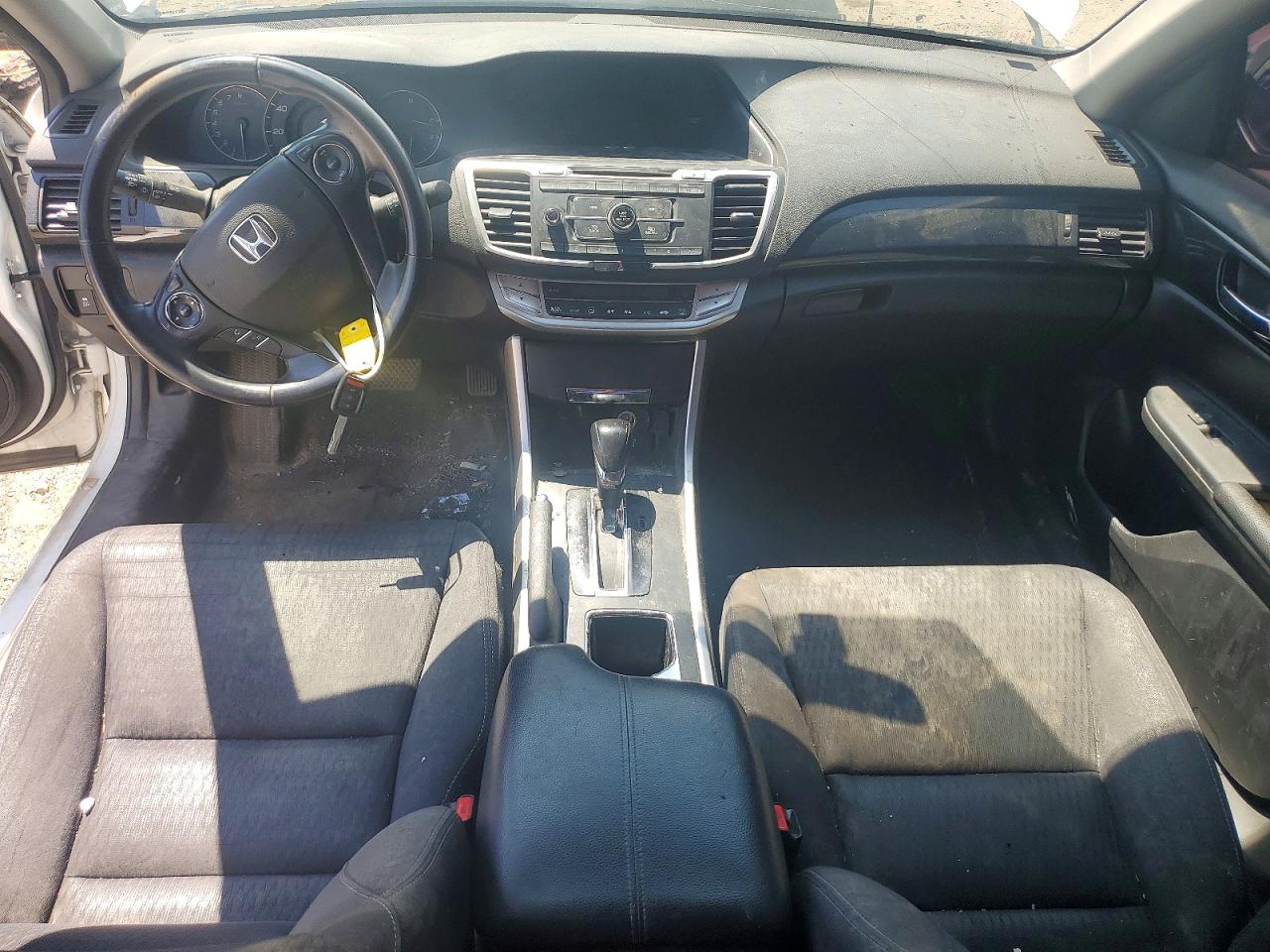 2015 Honda Accord Sport White vin: 1HGCR2F51FA151175