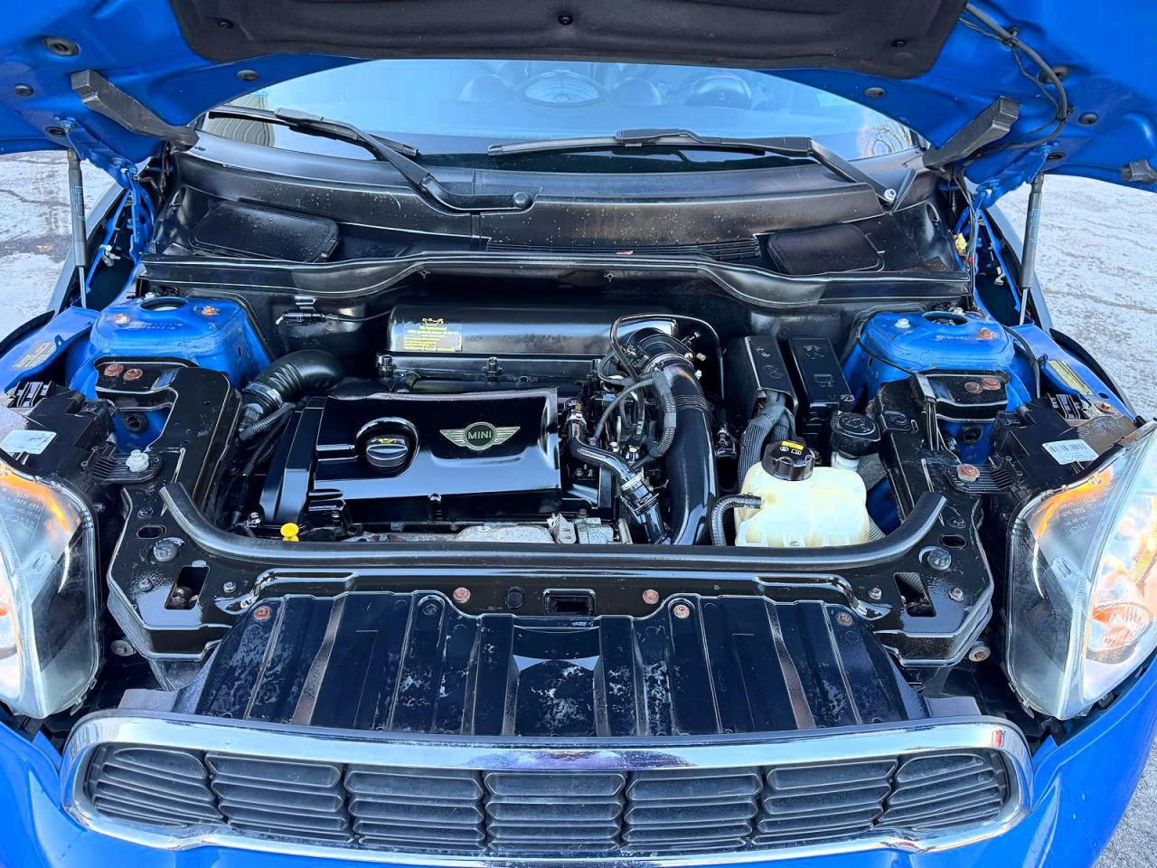 2014 Mini Cooper S Countryman Blue vin: WMWZC5C57EWP40651