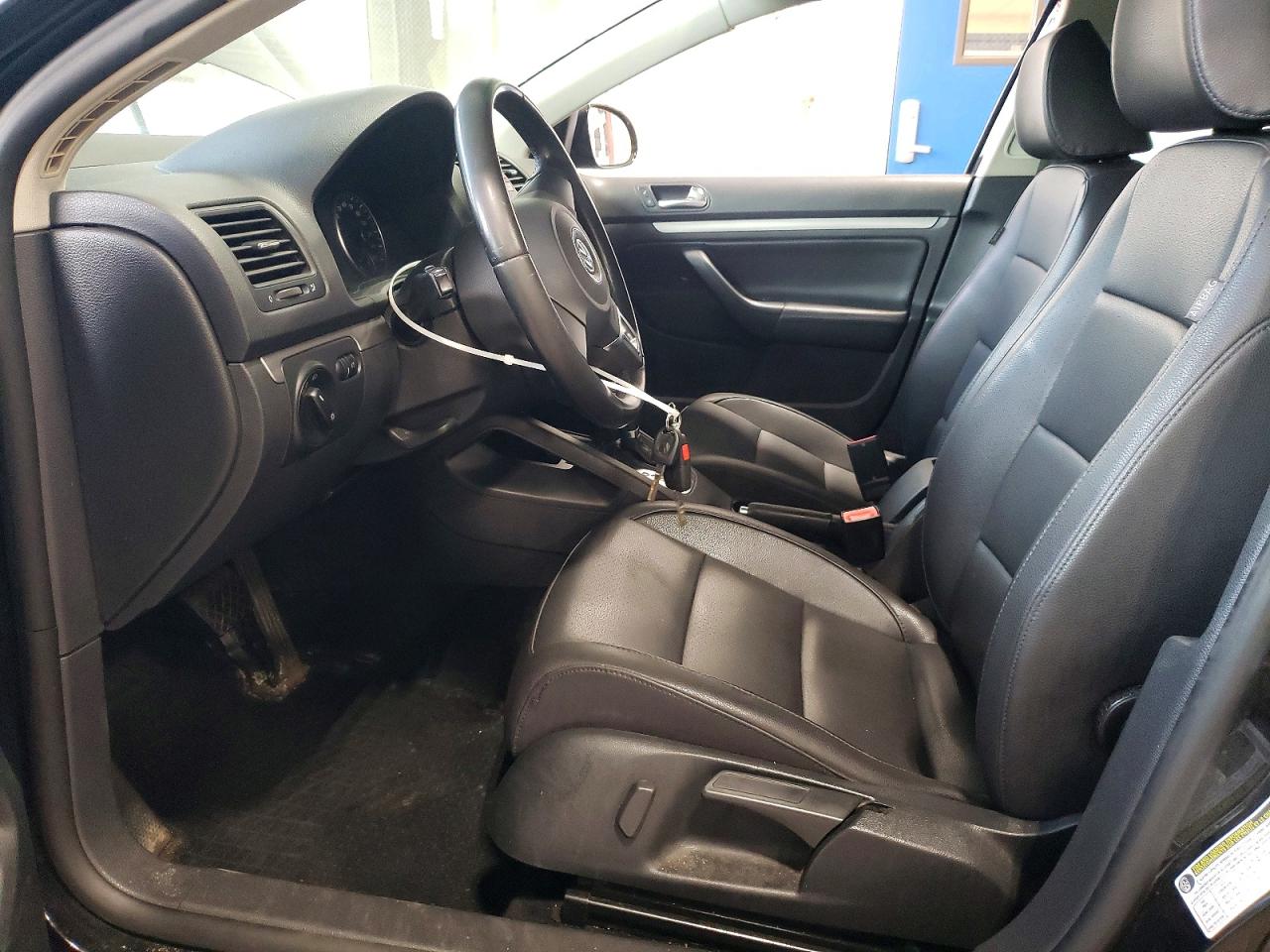 2010 Volkswagen Jetta Limited Black vin: 3VWAX7AJ5AM117214
