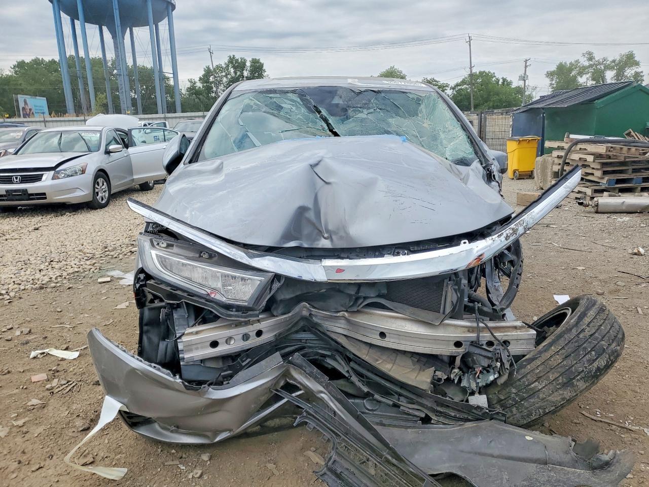 2023 Honda Odyssey Touring Серебряный vin: 5FNRL6H87PB046027
