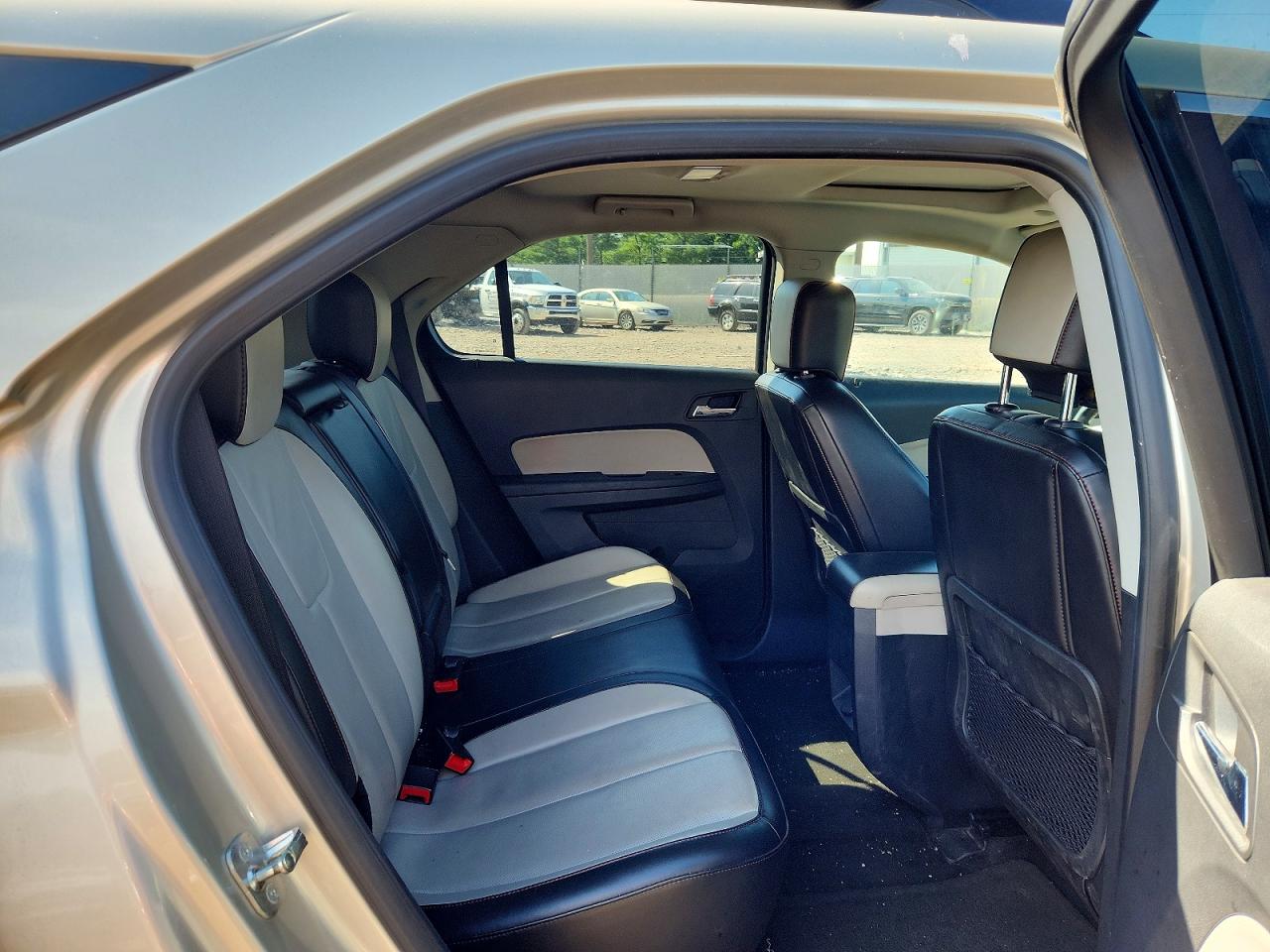 2013 Chevrolet Equinox Lt Beige vin: 1GNALPEK2DZ107705