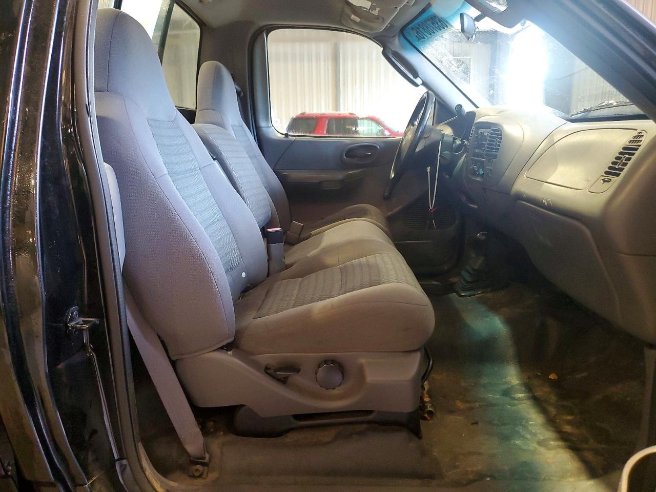 2003 Ford F150 Черный vin: 2FTRF08243CA47928