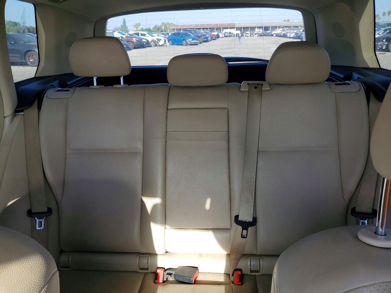 2010 Mercedes-benz Glk 350 White vin: WDCGG5GB3AF484219