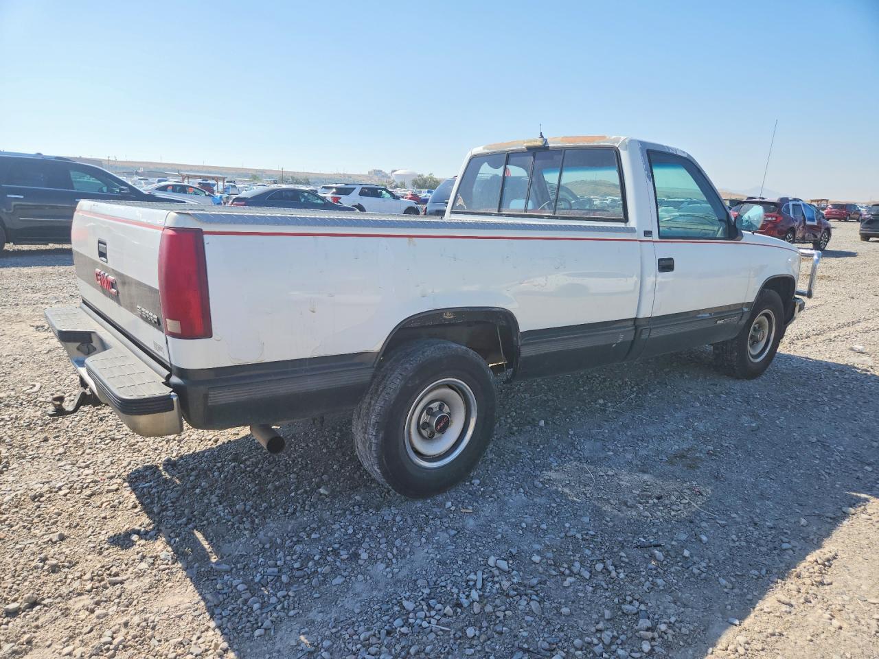 1990 Gmc Sierra C2500 White vin: 1GTFC24KXLZ512874