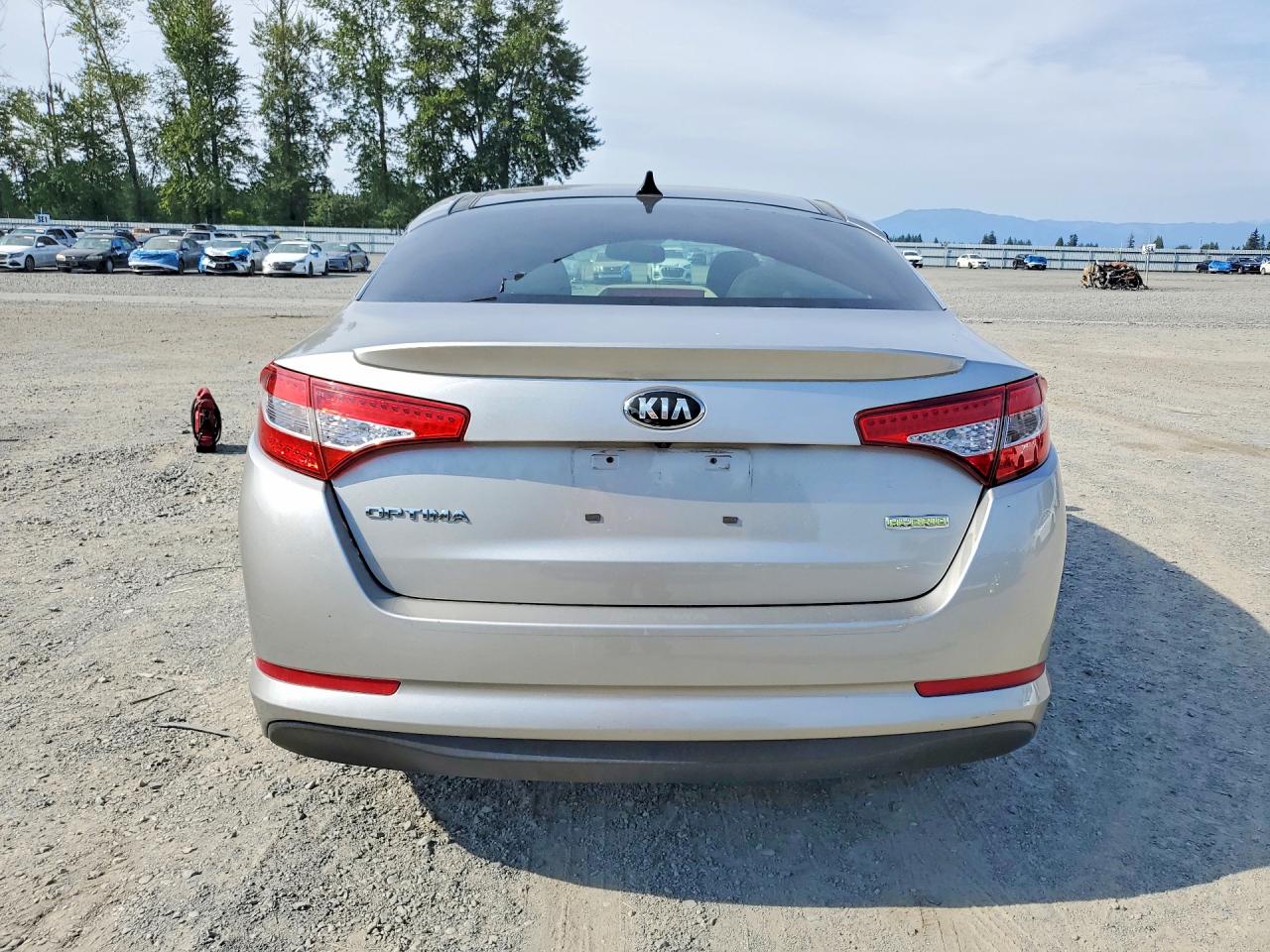 2012 Kia Optima Hybrid Silver vin: KNAGM4AD8C5030718