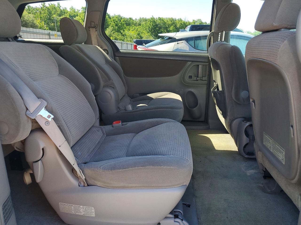 2006 Toyota Sienna Le 7 Passenger Blue vin: 5TDZA23C56S538706