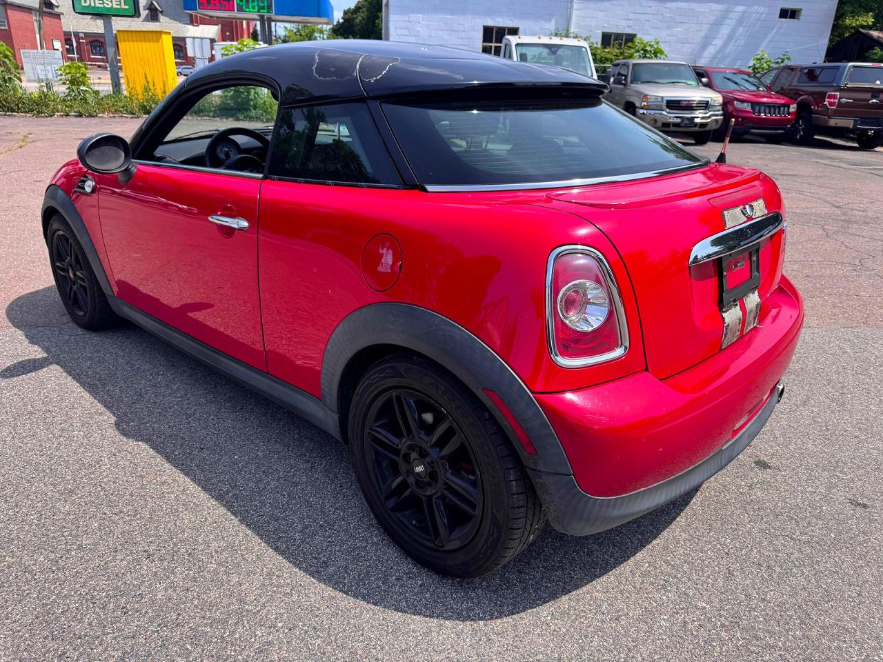 2012 Mini Cooper Coupe Red vin: WMWSX1C54CT163963