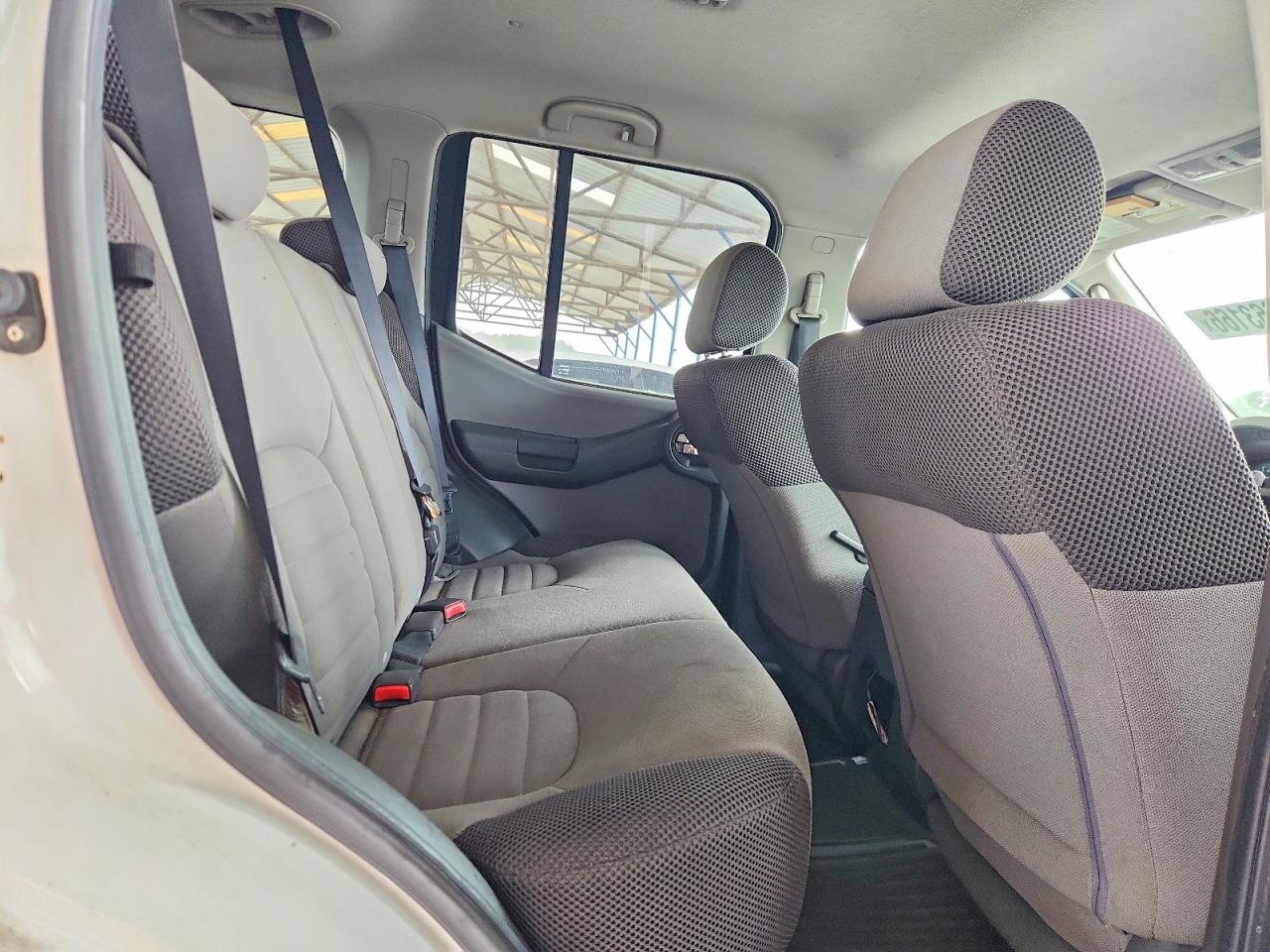 2008 Nissan Xterra X White vin: 5N1AN08U28C505153