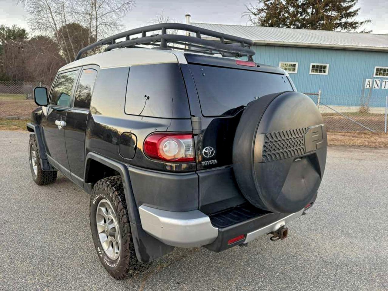 2013 Toyota Fj Cruiser Black vin: JTEBU4BF5DK159804