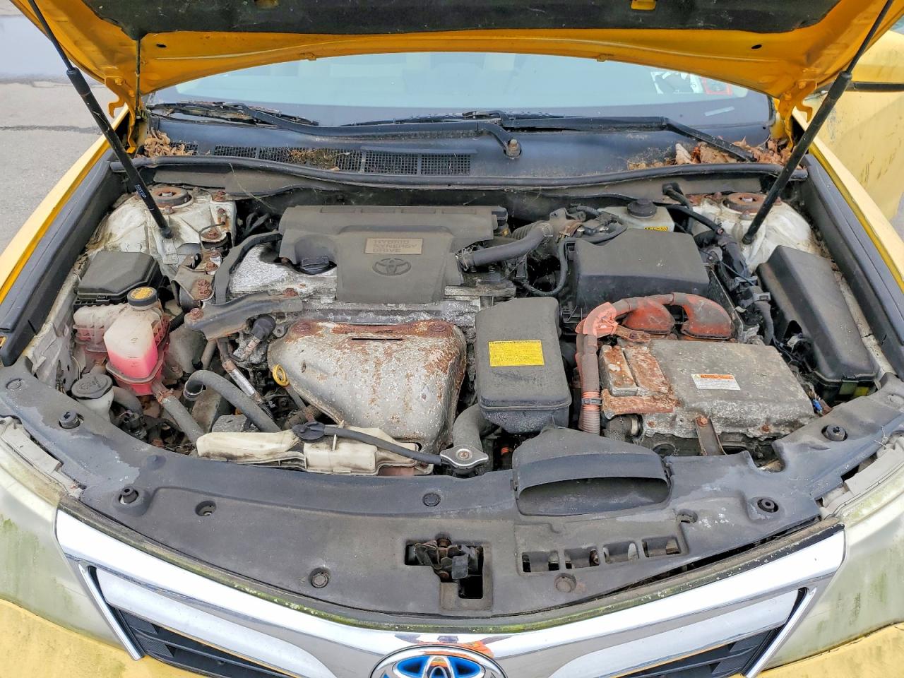 2014 Toyota Camry Hybrid Le Yellow vin: 4T1BD1FK3EU111584