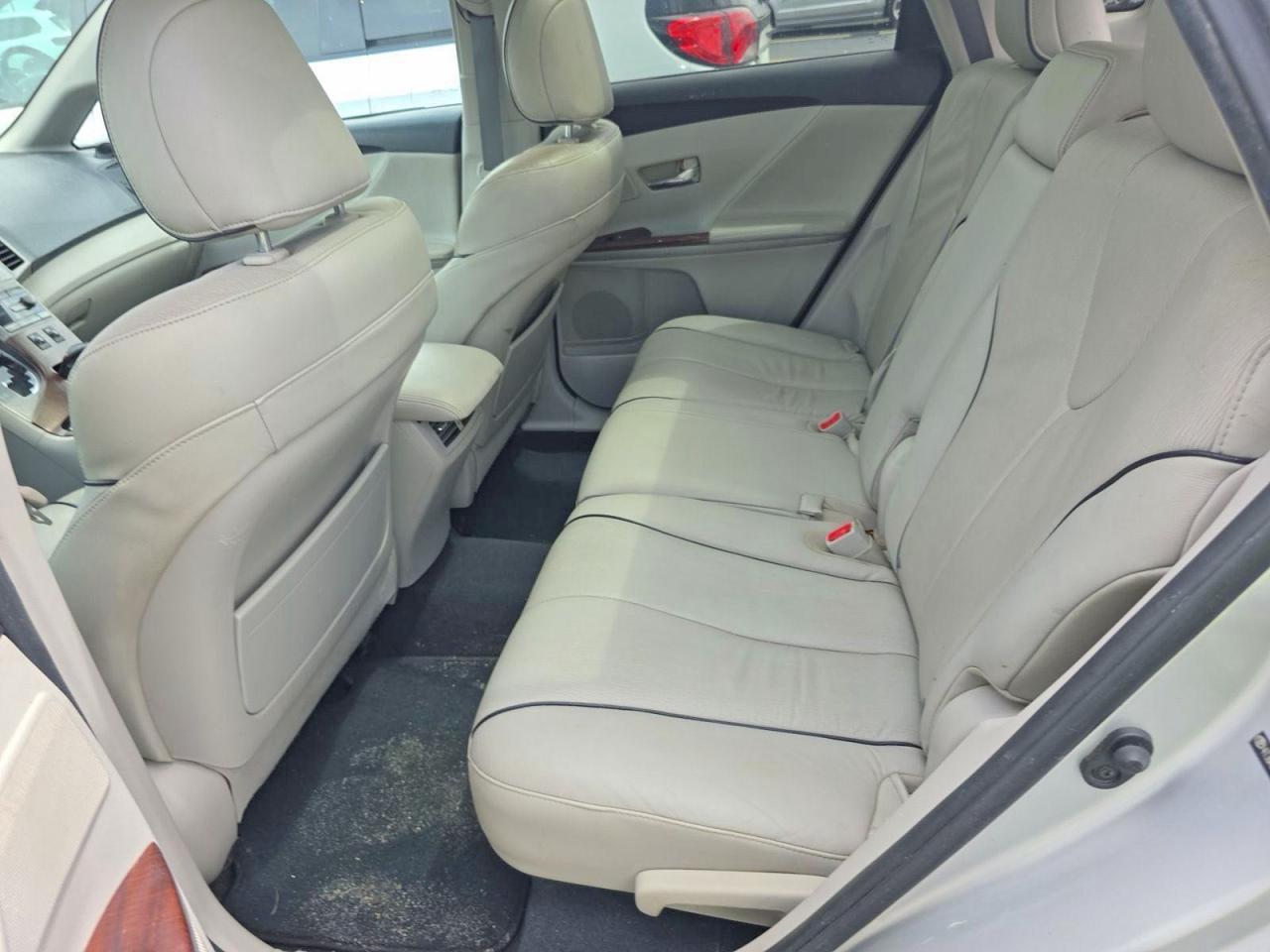 2010 Toyota Venza Awd V6 Silver vin: 4T3BK3BB2AU041228