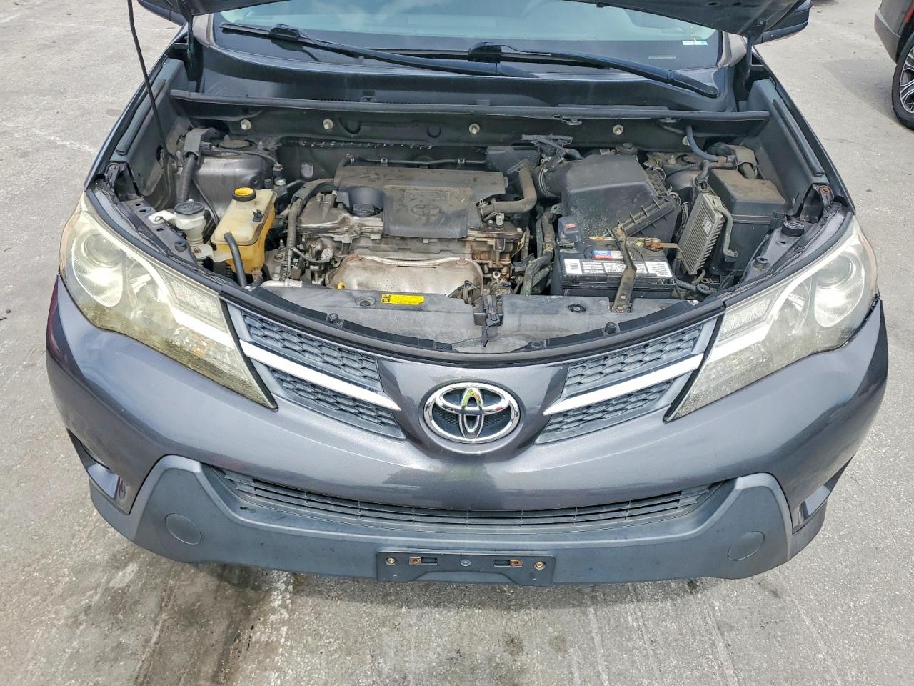 2014 Toyota Rav4 Le Gray vin: 2T3BFREV2EW220999