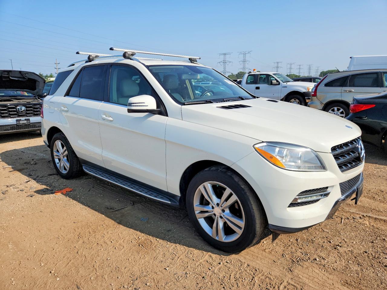 2013 Mercedes-benz Ml 350 4matic White vin: 4JGDA5HB8DA159684
