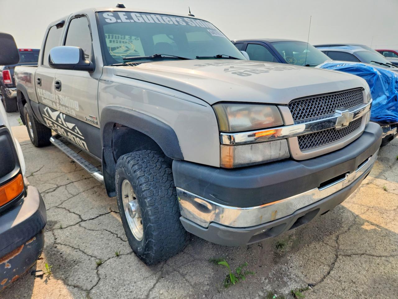 2004 Chevrolet Silverado K2500 Heavy Duty Золотой vin: 1GCHK232X4F191158