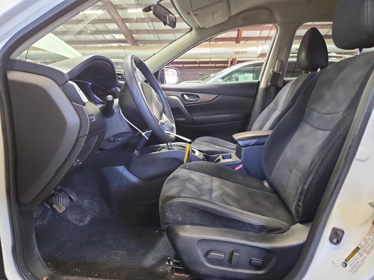 2014 Nissan Rogue Sv Белый vin: 5N1AT2MV4EC751729