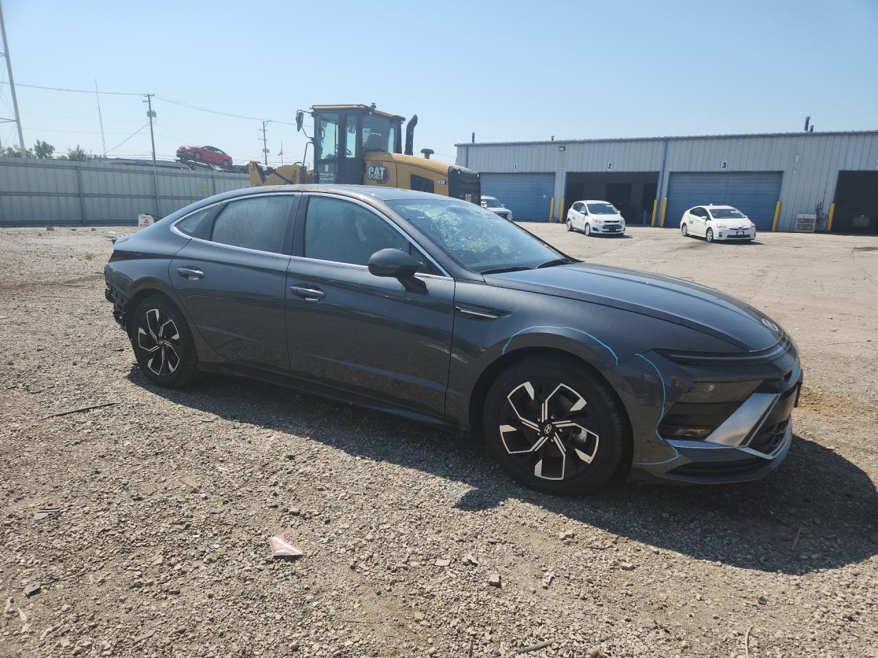 2025 Hyundai Sonata Sel Gray vin: KMHL64JA6SA449010 Damage: Right Front Fender, Heavy Scratch, > 12 Inches