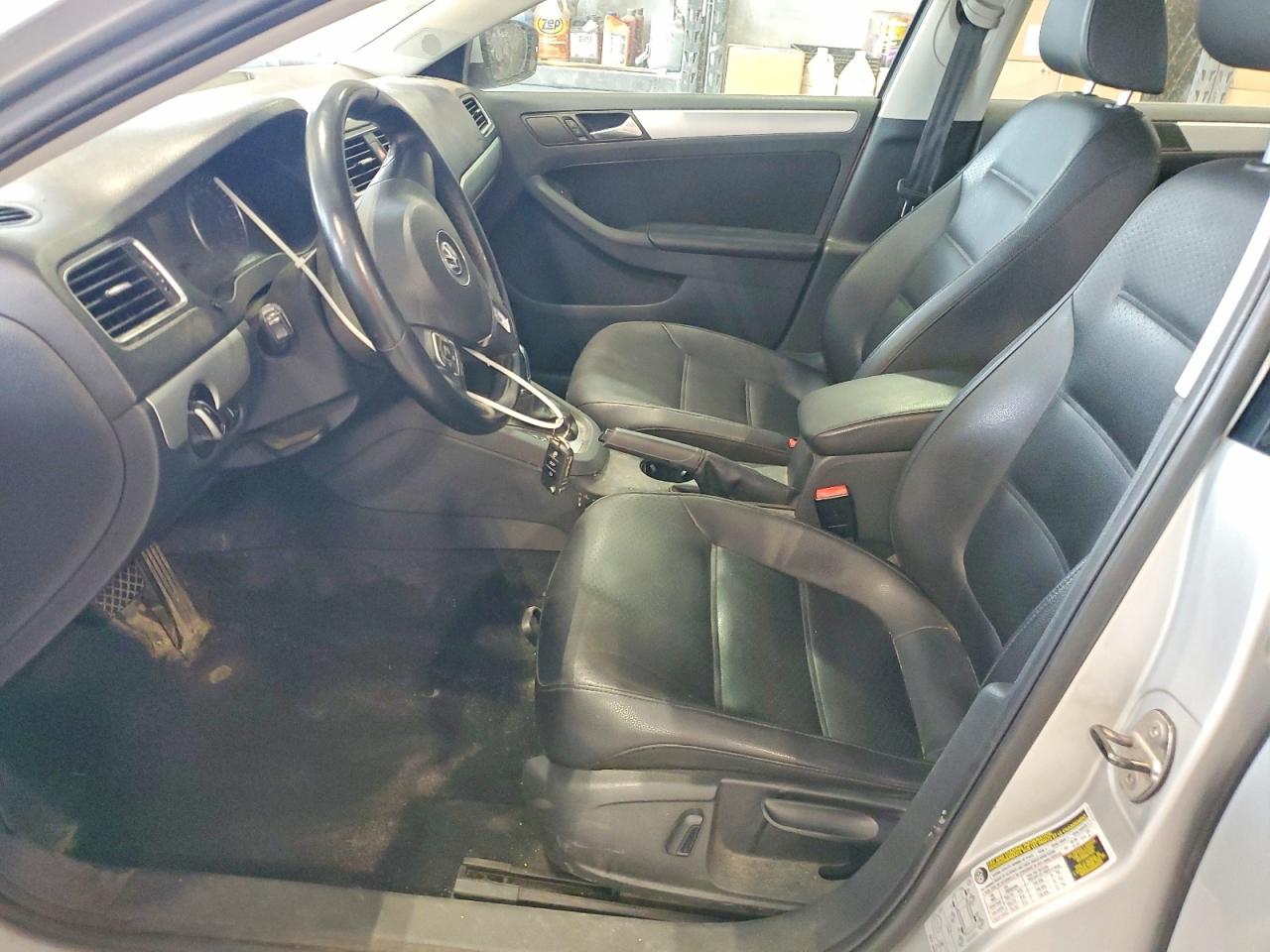 2014 Volkswagen Jetta Se Silver vin: 3VWD07AJXEM388244