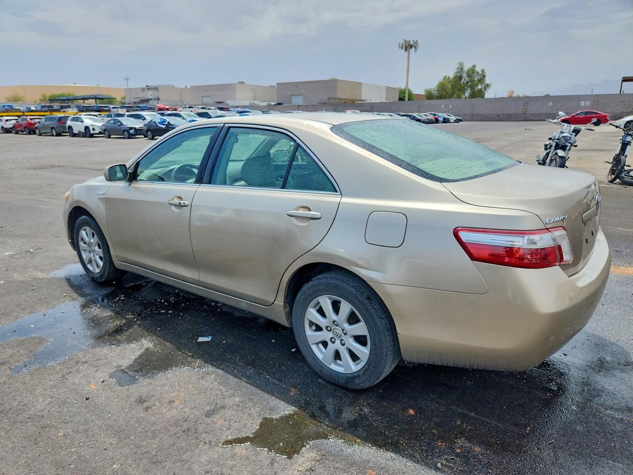 2007 Toyota Camry Hybrid Beige vin: JTNBB46KX73032123