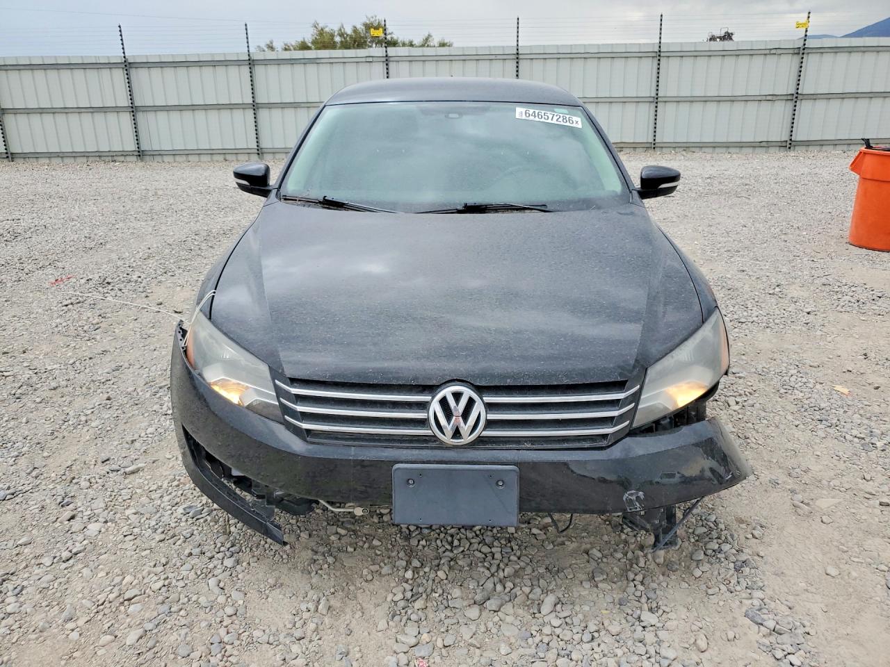 2015 Volkswagen Passat S Black vin: 1VWAT7A33FC050988