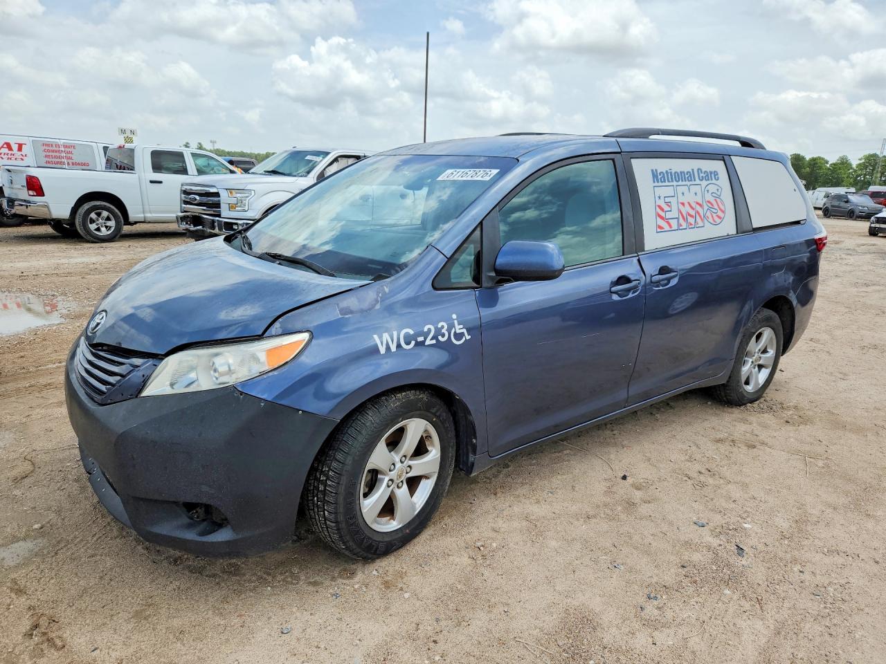 2015 Toyota Sienna Le Blue vin: 5TDKK3DC1FS604669