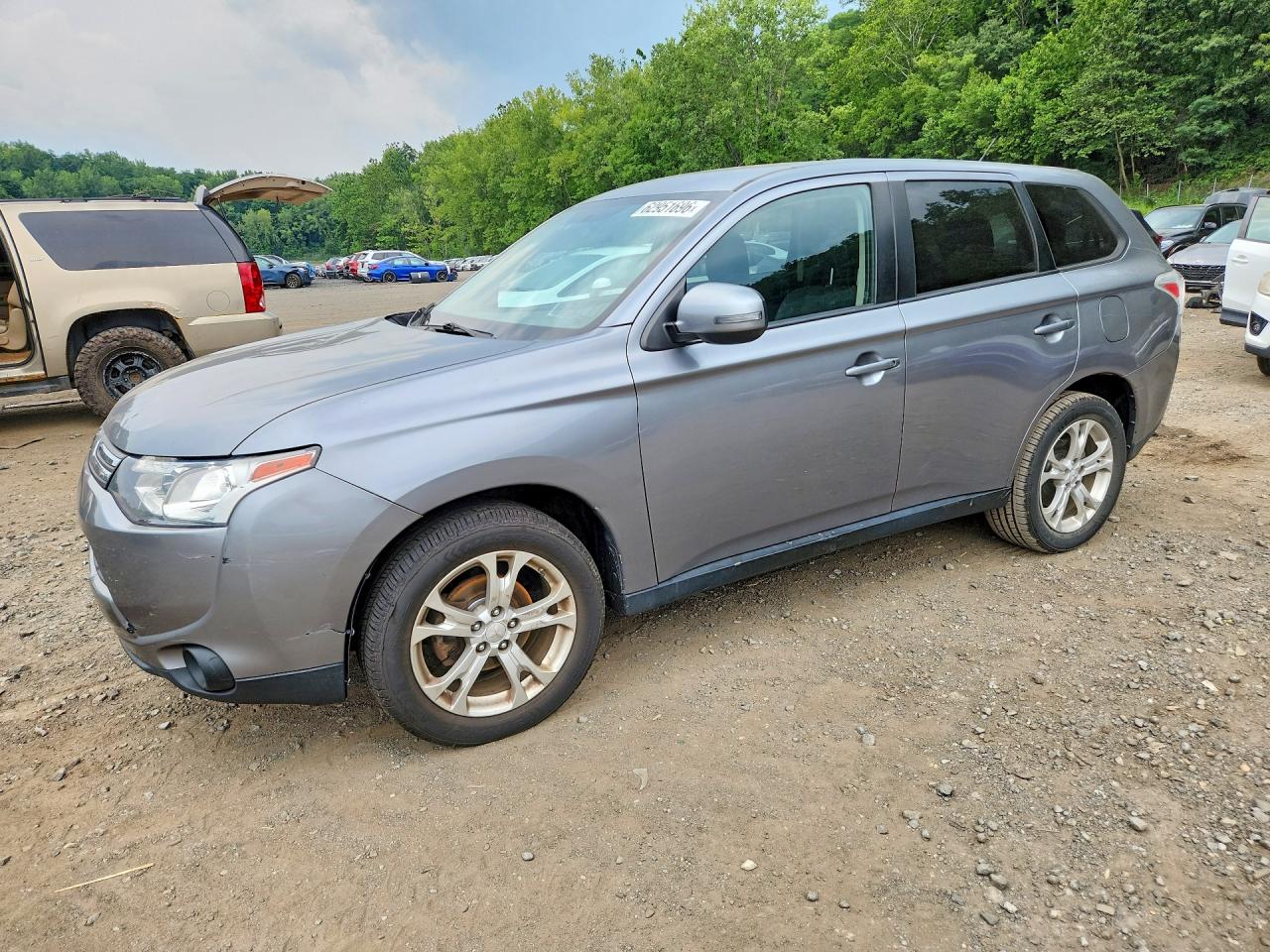 2014 Mitsubishi Outlander Se Серый vin: JA4AZ3A32EZ003287