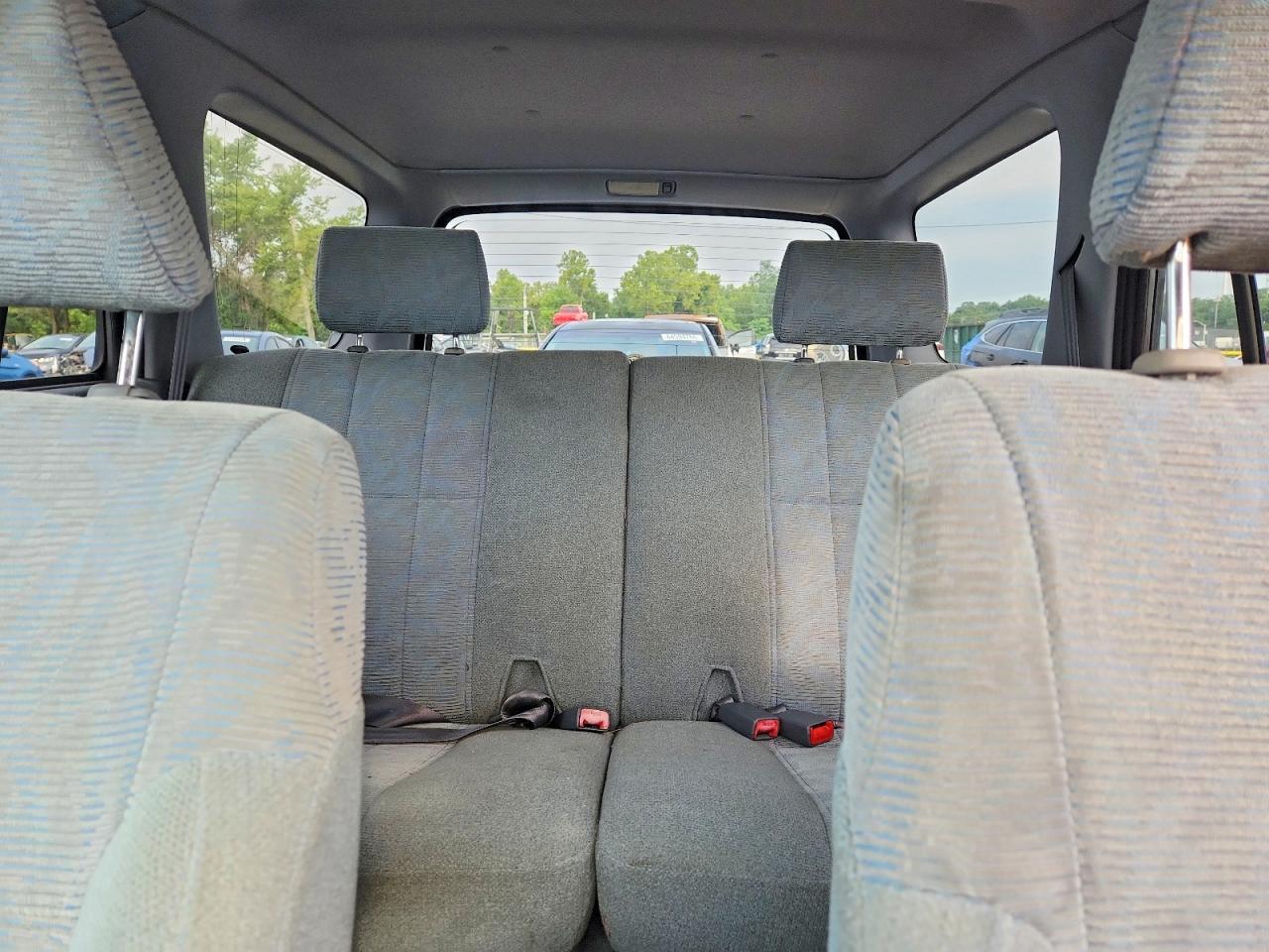 2000 Toyota 4runner Sr5 Silver vin: JT3HN86R7Y0304399