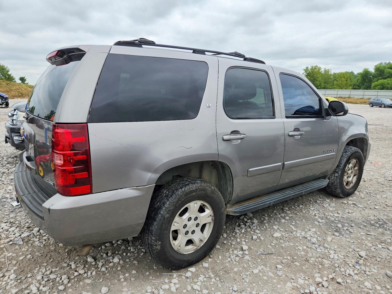 2007 Chevrolet Tahoe K1500 Silver vin: 1GNFK13047R210846